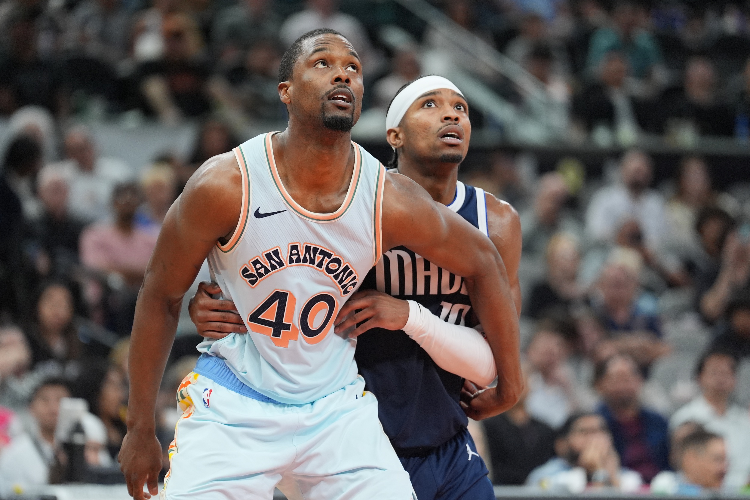 The Charlotte Hornets (16-49) will face the San Antonio Spurs (27-37) on March 14, 2025, at Frost Bank Center in San Antonio. Both teams aim to improve their standings, with the Hornets looking to snap a recent skid and the Spurs seeking consistency. Charlotte vs San Antonio AI Prediction: Free NBA Betting Insights for Mar 14. Credit USA TODAY/IMAGN