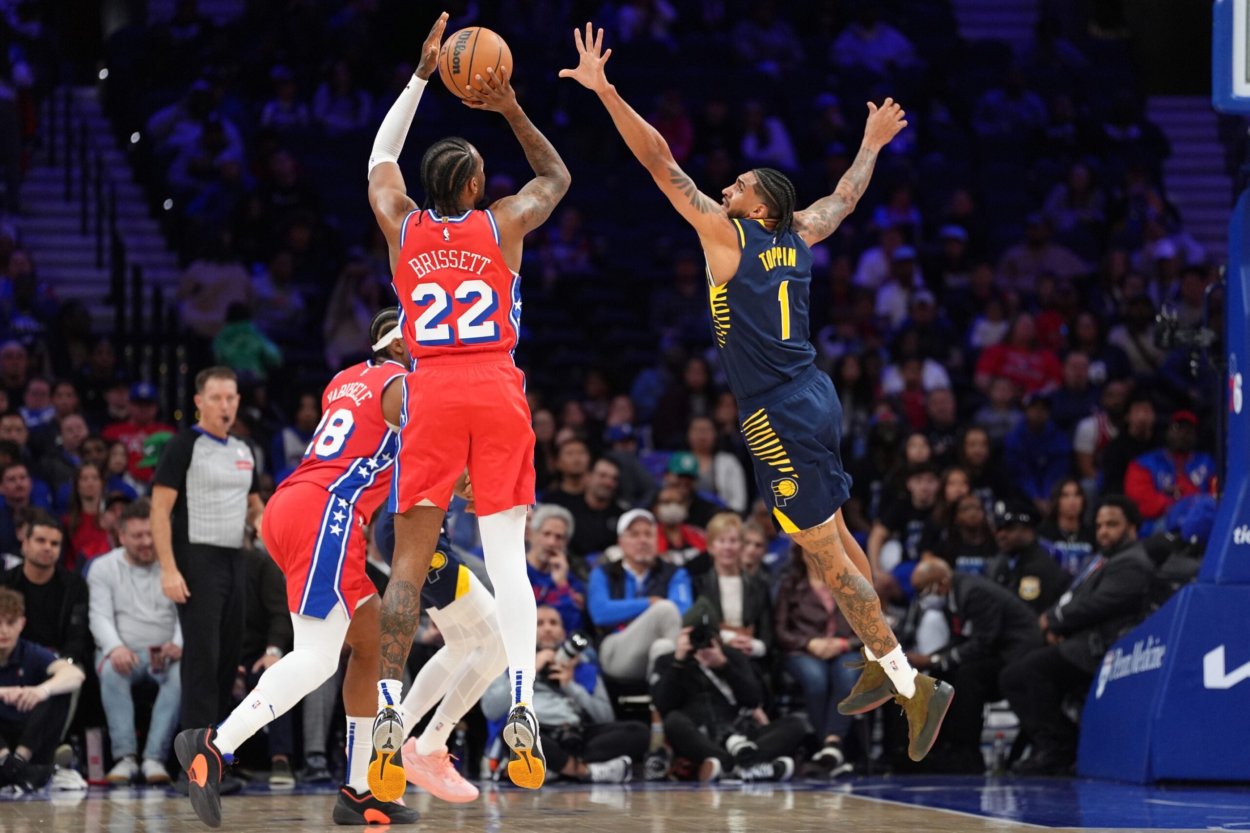 On March 16, 2025, the Dallas Mavericks (33-34) will host the Philadelphia 76ers (22-43) at the American Airlines Center in Dallas. Both teams are striving to improve their standings, with the Mavericks aiming to break a four-game home losing streak and the 76ers seeking to rebound from recent struggles. Philadelphia vs Dallas AI Prediction: Free NBA Betting Insights for Mar 16. Credit USA TODAY/IMAGN