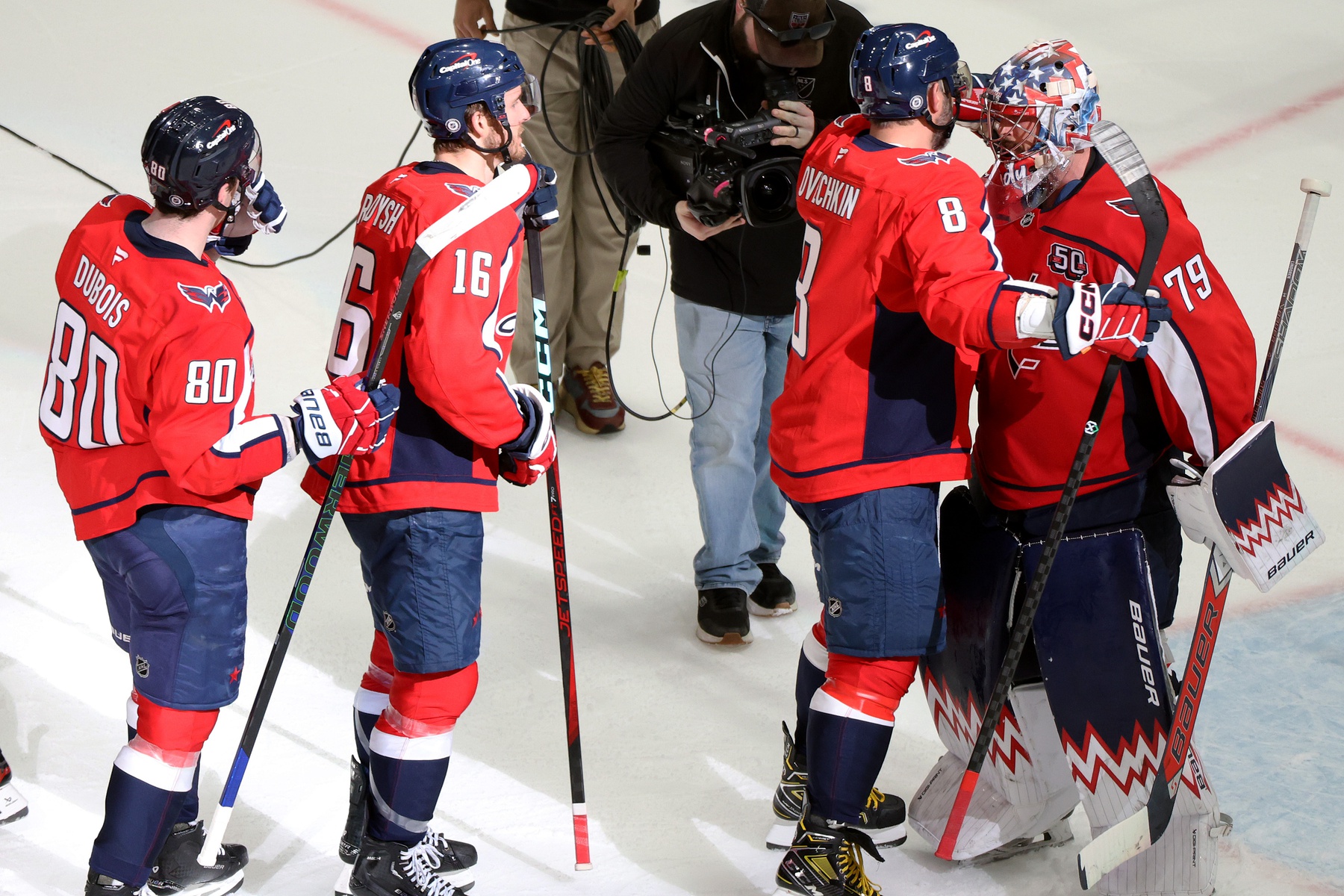 On March 22, 2025, the Florida Panthers will face the Washington Capitals at Capital One Arena in Washington, D.C. Both teams are in the thick of the playoff race, making this matchup crucial for their postseason aspirations. Florida vs Washington AI Prediction: Free NHL Betting Insights for Mar 22. Credit USA TODAY/IMAGN
