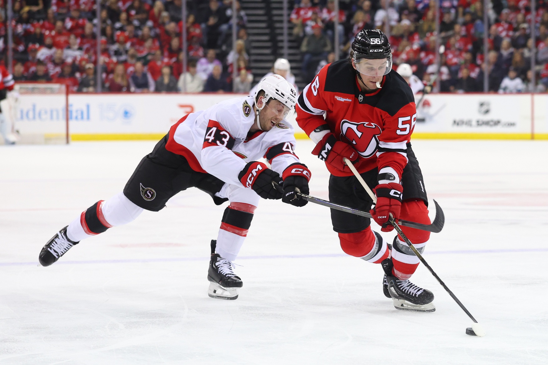 On March 25, 2025, the Ottawa Senators will face the Buffalo Sabres at KeyBank Center in Buffalo. This matchup features two Atlantic Division rivals, each aiming to bolster their playoff aspirations in the final stretch of the regular season. Ottawa vs Buffalo AI Prediction: Free NHL Betting Insights for Mar 25. Credit USA TODAY/IMAGN