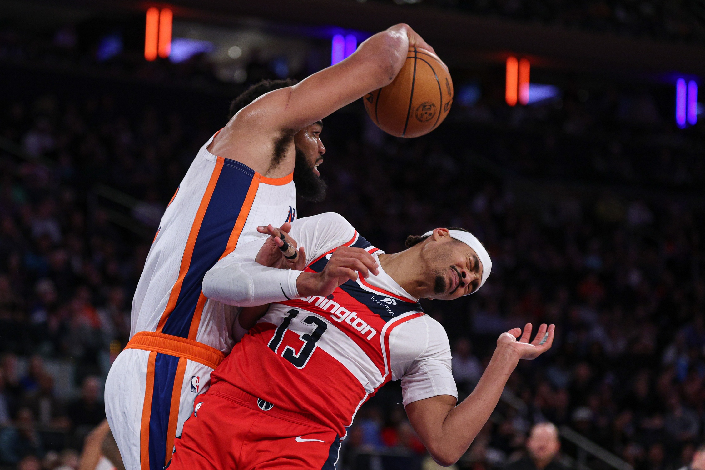On March 24, 2025, the Toronto Raptors (24-45) will face the Washington Wizards (23-43) at Capital One Arena in Washington, D.C. Both teams aim to improve their standings in the Eastern Conference, with the Raptors leading the season series 2-1. Toronto vs Washington AI Prediction: Free NBA Betting Insights for Mar 24. Credit USA TODAY/IMAGN