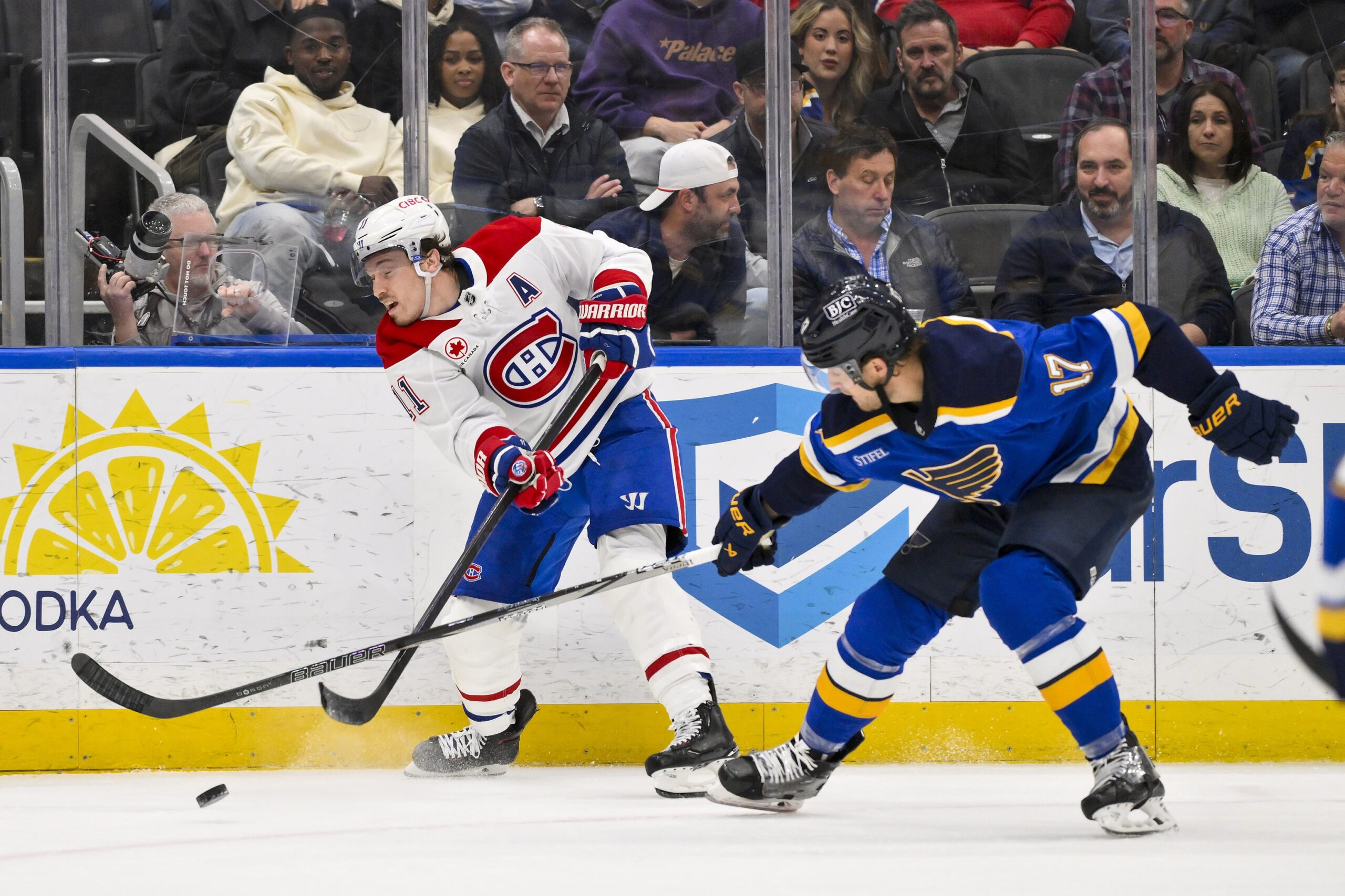 The St. Louis Blues will face the Nashville Predators on March 27, 2025, at Bridgestone Arena. The Blues aim to continue their dominance in the season series, while the Predators seek redemption on home ice. St. Louis vs Nashville AI Prediction: Free NHL Betting Insights for Mar 27. Credit USA TODAY/IMAGN