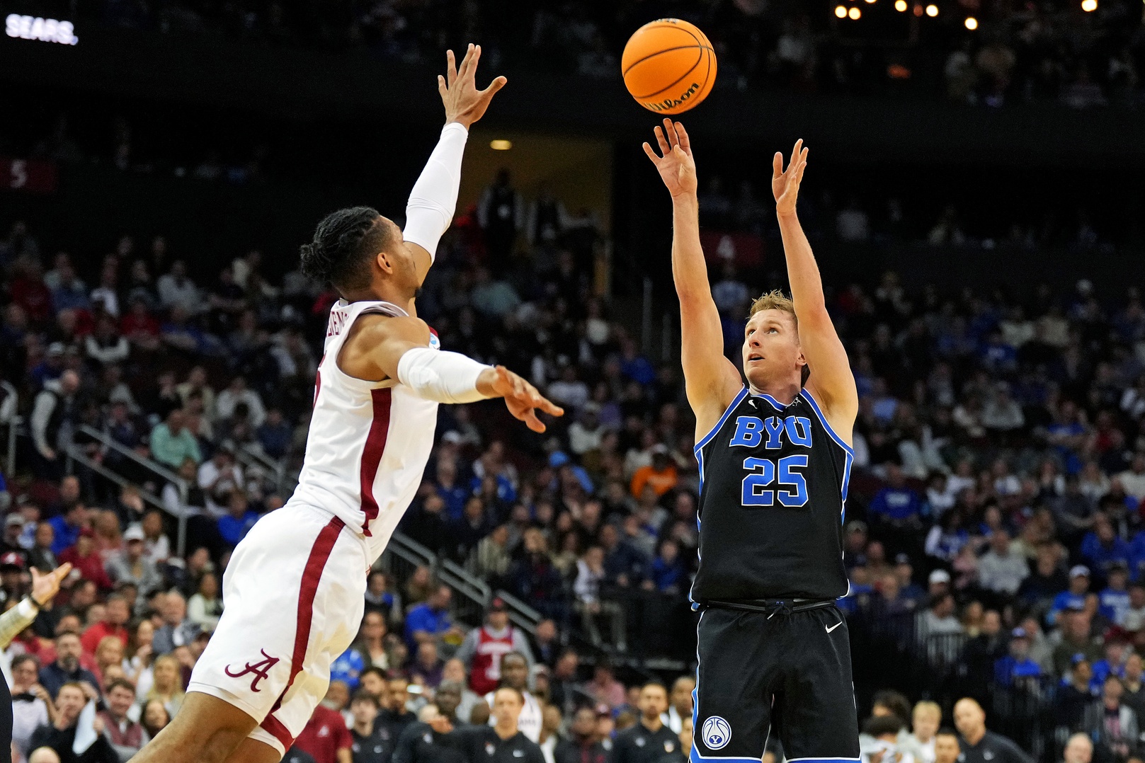 The No. 1 seed Duke Blue Devils will face the No. 2 seed Alabama Crimson Tide on March 29, 2025, at the Prudential Center in Newark, New Jersey, for the Elite Eight round of the NCAA Men’s Basketball Tournament. Both teams bring formidable offenses and impressive tournament performances, setting the stage for a highly anticipated matchup. Alabama vs Duke AI Prediction: Free CBB Betting Insights for Mar 29. Credit USA TODAY/IMAGN