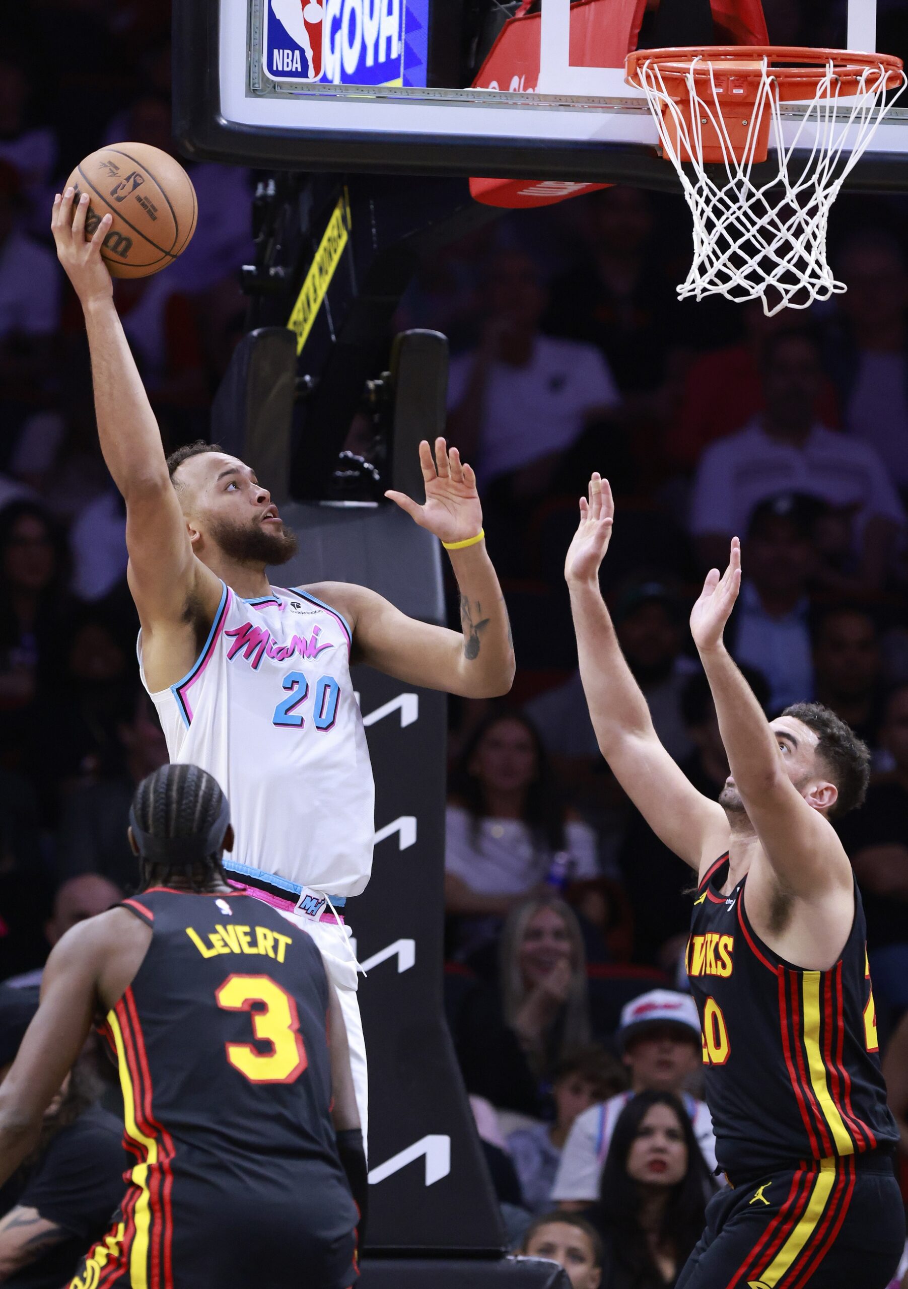 The Atlanta Hawks will visit the Milwaukee Bucks on March 30, 2025, at Fiserv Forum. Both teams are vying for playoff positioning in the Eastern Conference, adding significance to this late-season matchup. Atlanta vs Milwaukee AI Prediction: Free NBA Betting Insights for Mar 30. Credit USA TODAY/IMAGN