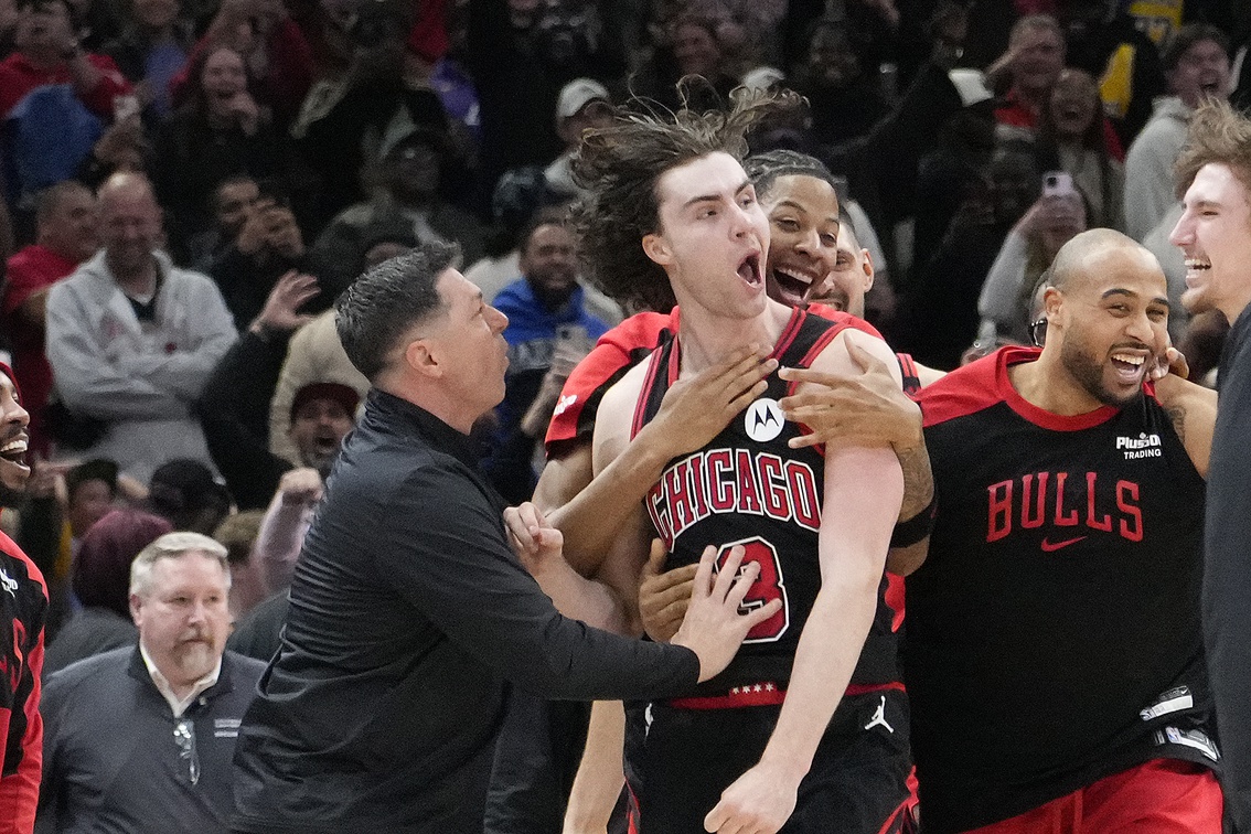 The Dallas Mavericks will face the Chicago Bulls on March 29, 2025, at the United Center in Chicago. Both teams are striving to improve their standings as the regular season approaches its conclusion. Dallas vs Chicago AI Prediction: Free NBA Betting Insights for Mar 29. Credit USA TODAY/IMAGN