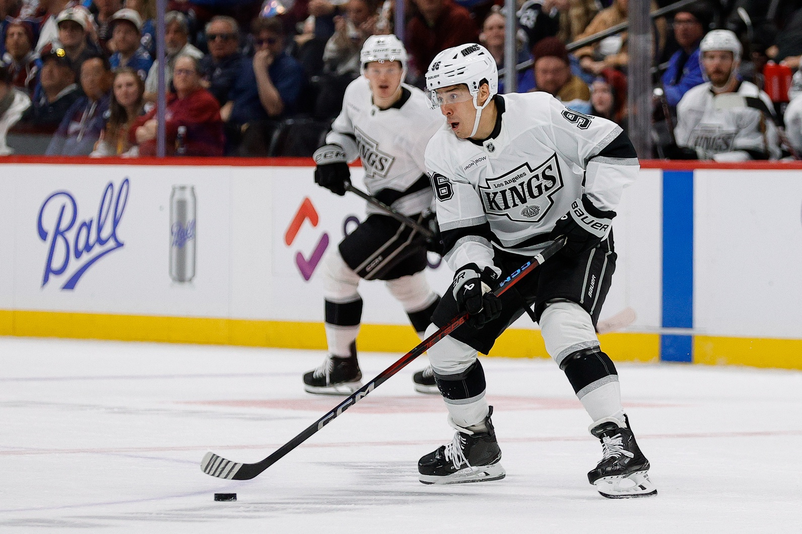 The Toronto Maple Leafs will face the Los Angeles Kings on March 29, 2025, at Crypto.com Arena in Los Angeles. Both teams are in the thick of their respective playoff races, making this a pivotal late-season matchup. Toronto vs Los Angeles AI Prediction: Free NHL Betting Insights for Mar 29. Credit USA TODAY/IMAGN