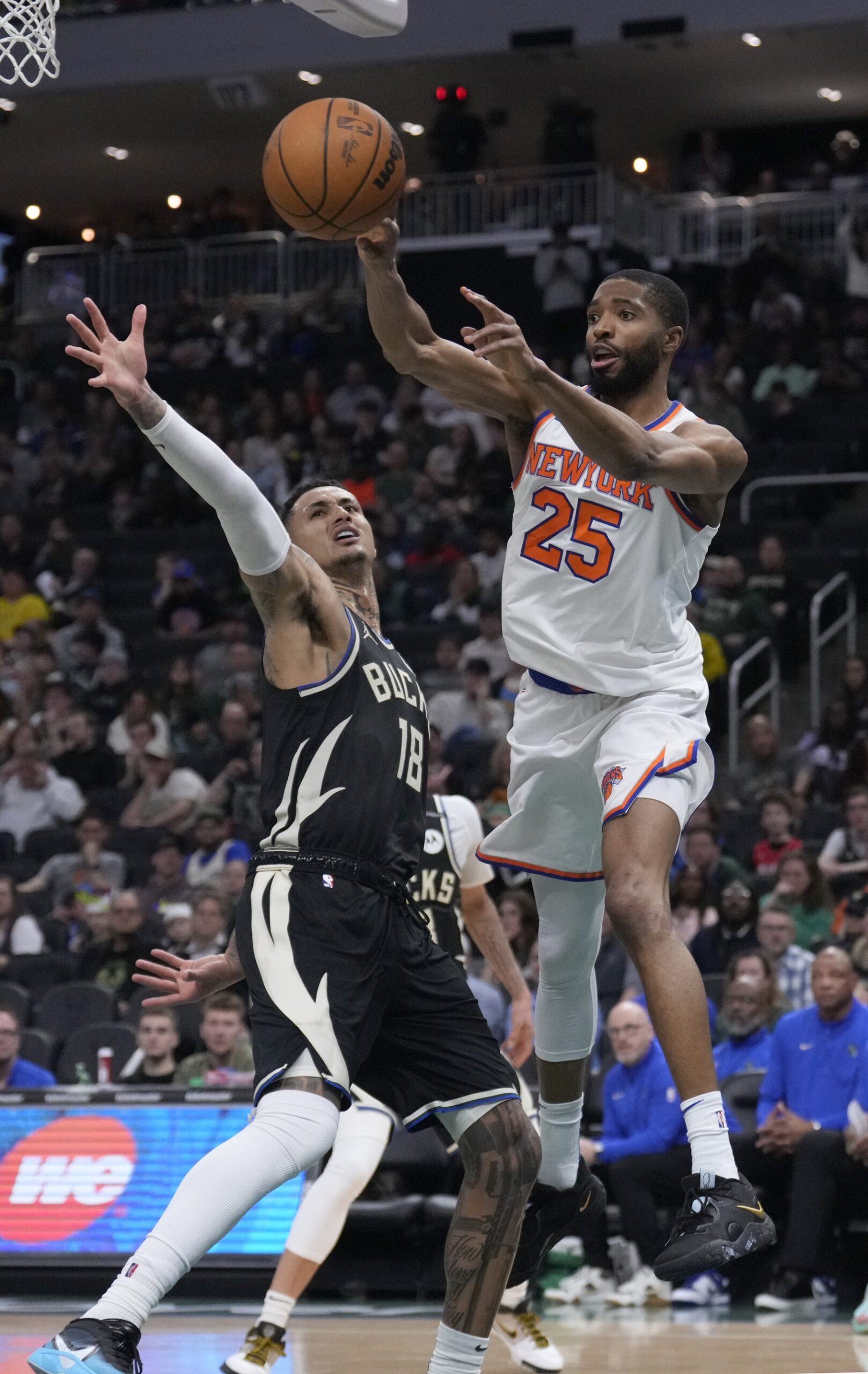 The New York Knicks will host the Portland Trail Blazers on March 30, 2025, at Madison Square Garden. The Knicks aim to solidify their playoff positioning, while the Trail Blazers seek to snap a three-game road losing streak. Portland vs New York AI Prediction: Free NBA Betting Insights for Mar 30. Credit USA TODAY/IMAGN