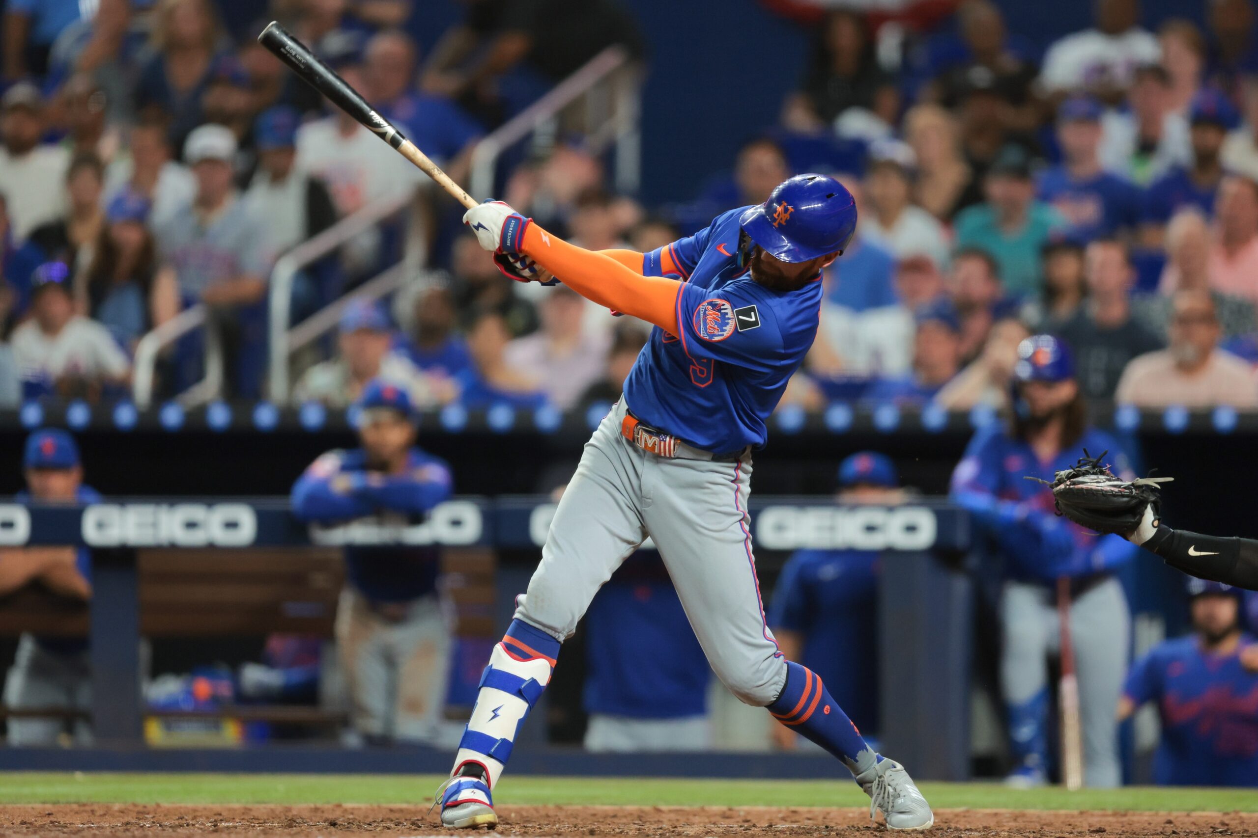 The New York Mets will face the Miami Marlins on April 2, 2025, at loanDepot park in Miami, Florida, concluding their three-game series. The Mets aim to overcome early-season challenges, while the Marlins look to capitalize on their home-field advantage. New York Mets vs Miami AI Prediction: Free MLB Betting Insights for Apr 02. Credit USA TODAY/IMAGN