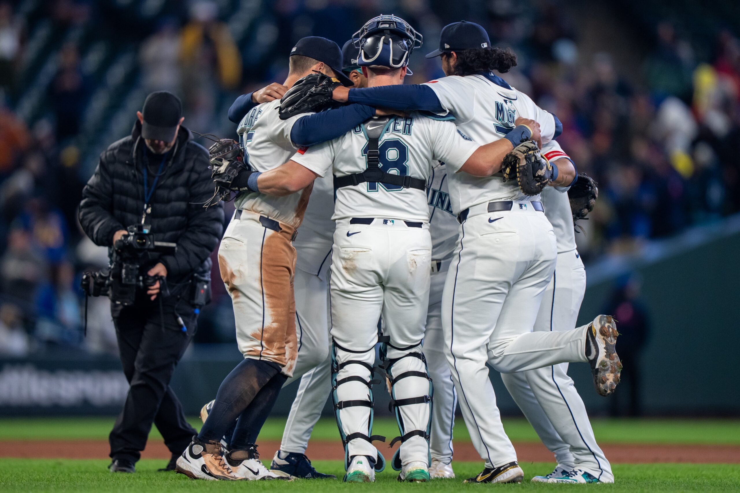 The San Francisco Giants will host the Seattle Mariners at Oracle Park on April 4, 2025, marking the Giants’ home opener for the season. Both teams aim to establish early momentum in this interleague matchup. Seattle vs San Francisco AI Prediction: Free MLB Betting Insights for Apr 04. Credit USA TODAY/IMAGN