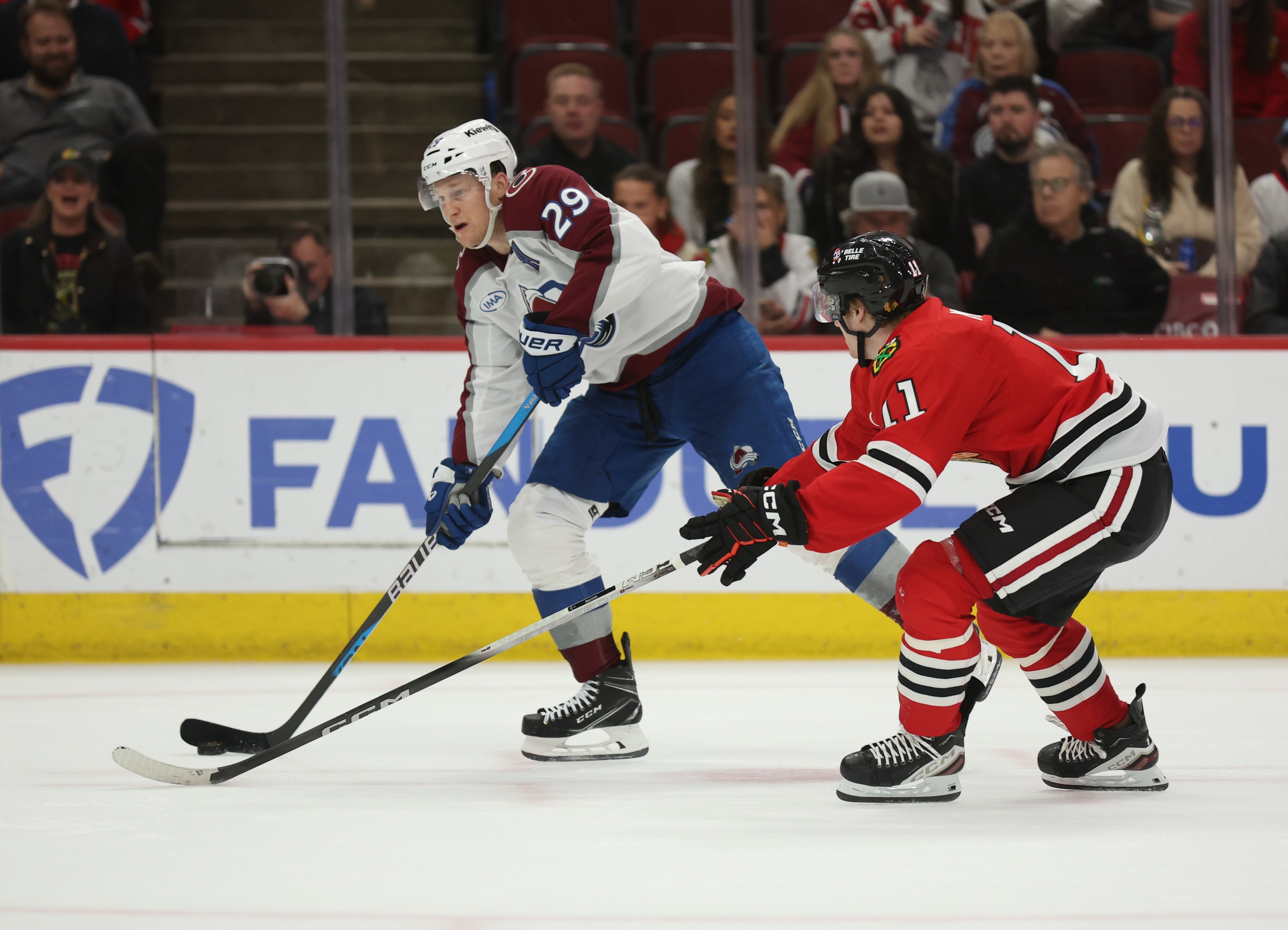 The Colorado Avalanche are set to face the Columbus Blue Jackets on April 3, 2025, at Nationwide Arena in Columbus, Ohio. This inter-conference matchup features two teams at different ends of the standings, each seeking momentum as the regular season nears its conclusion. Colorado vs Columbus AI Prediction: Free NHL Betting Insights for Apr 03. Credit USA TODAY/IMAGN