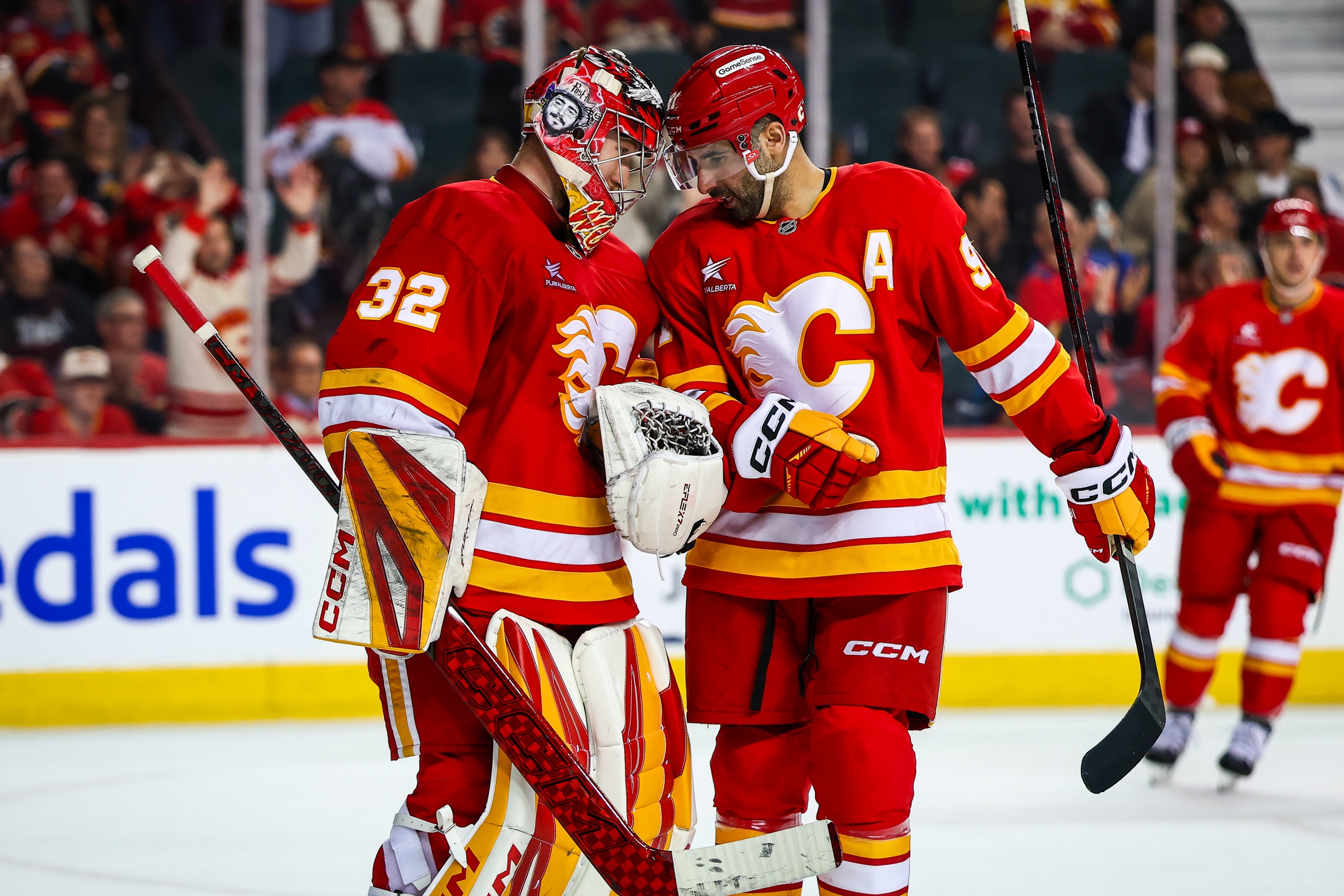 The Vegas Golden Knights will face the Calgary Flames on April 5, 2025, at 7:00 PM Pacific Time at the Scotiabank Saddledome in Calgary, Alberta. This matchup features the Pacific Division-leading Golden Knights against the Flames, who are striving to improve their standing in the division. Vegas vs Calgary AI Prediction: Free NHL Betting Insights for Apr 05. Credit USA TODAY/IMAGN