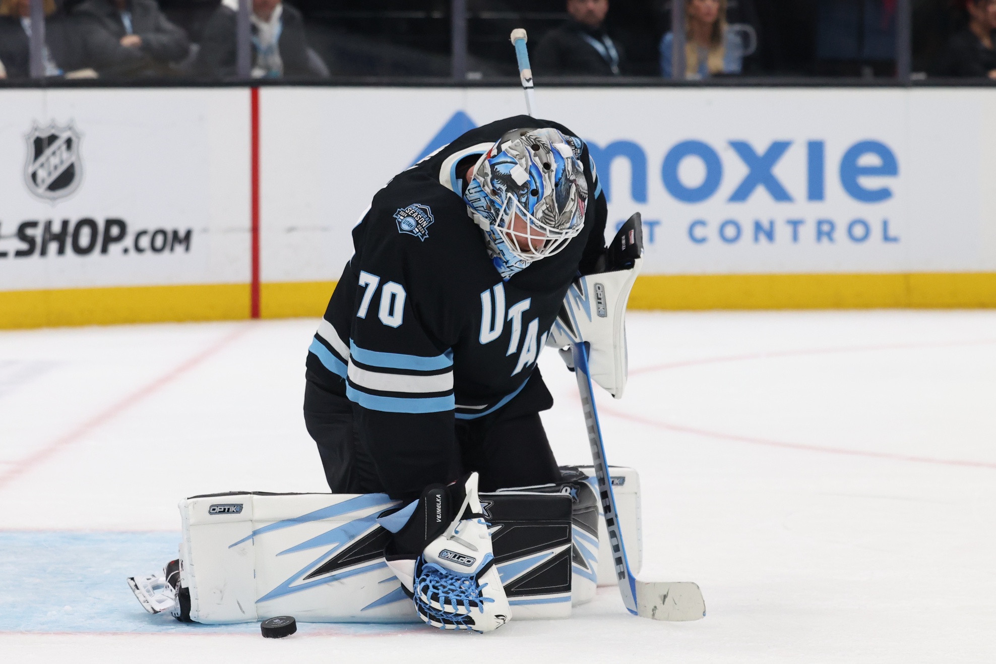 On April 8, 2025, the Seattle Kraken will face the Utah Hockey Club at the Delta Center in Salt Lake City. Both teams are striving to improve their standings as the regular season nears its conclusion. Seattle vs Utah AI Prediction: Free NHL Betting Insights for Apr 08. Credit USA TODAY/IMAGN