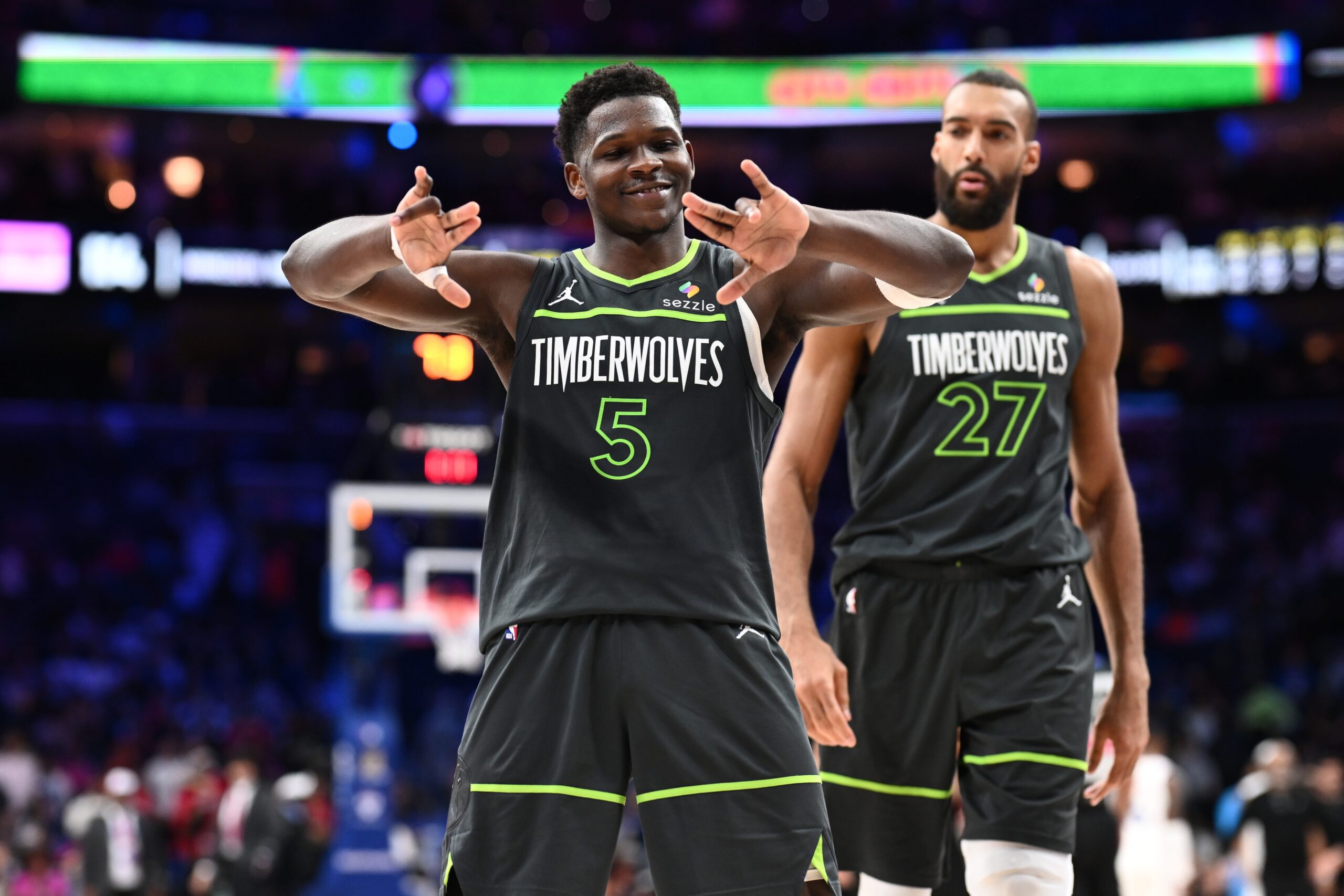 On April 8, 2025, the Minnesota Timberwolves will face the Milwaukee Bucks at Fiserv Forum in Milwaukee. Both teams are vying for playoff positioning, making this a crucial late-season matchup. Minnesota vs Milwaukee AI Prediction: Free NBA Betting Insights for Apr 08. Credit USA TODAY/IMAGN