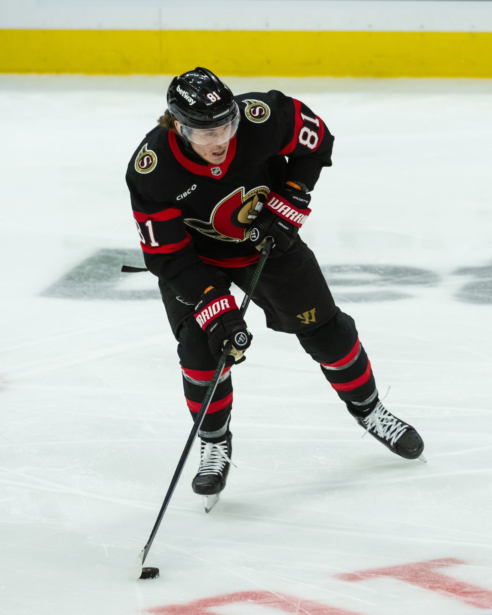 On April 8, 2025, the Ottawa Senators will face the Columbus Blue Jackets at Nationwide Arena in Columbus, Ohio. Both teams are seeking to improve their standings as the regular season approaches its conclusion. Ottawa vs Columbus AI Prediction: Free NHL Betting Insights for Apr 08. Credit USA TODAY/IMAGN