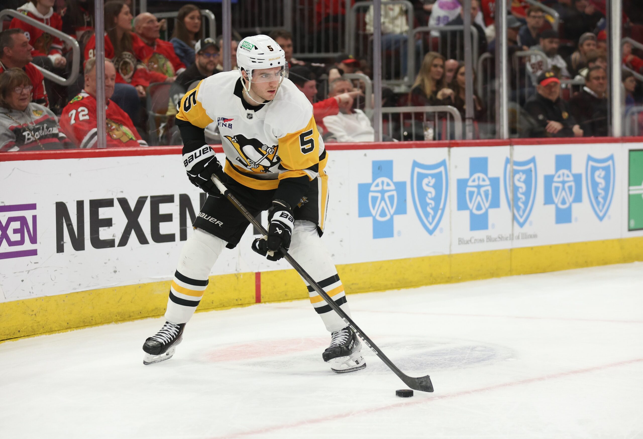 On April 8, 2025, the Chicago Blackhawks will face the Pittsburgh Penguins at PPG Paints Arena in Pittsburgh. Both teams are looking to rebound from challenging seasons and end their campaigns on a positive note. Chicago vs Pittsburgh AI Prediction: Free NHL Betting Insights for Apr 08. Credit USA TODAY/IMAGN