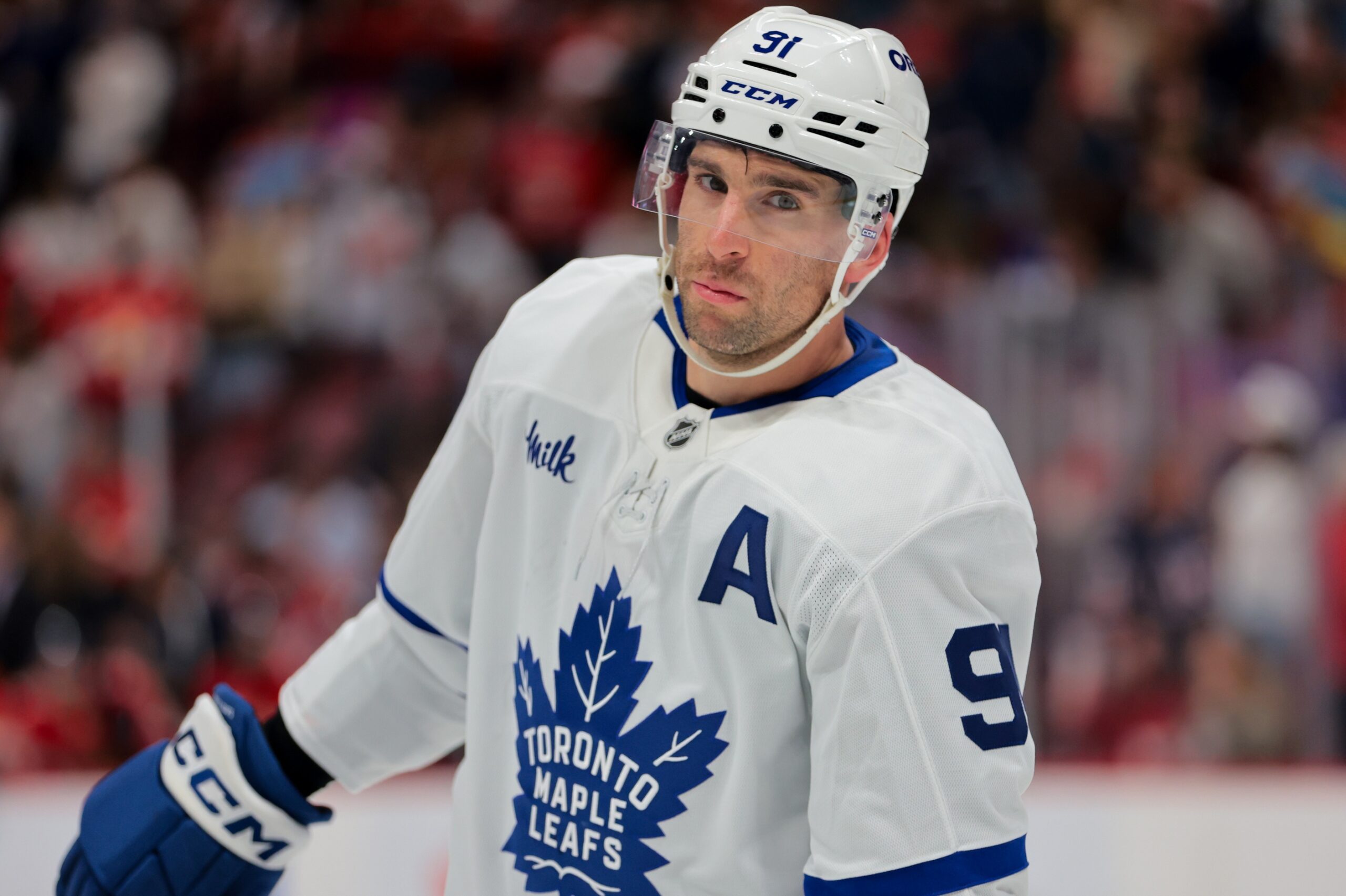 The Toronto Maple Leafs will face the Tampa Bay Lightning on April 9, 2025, at Amalie Arena in Tampa, Florida. This pivotal late-season matchup could significantly influence the standings in the Atlantic Division. Toronto vs Tampa Bay AI Prediction: Free NHL Betting Insights for Apr 09. Credit USA TODAY/IMAGN