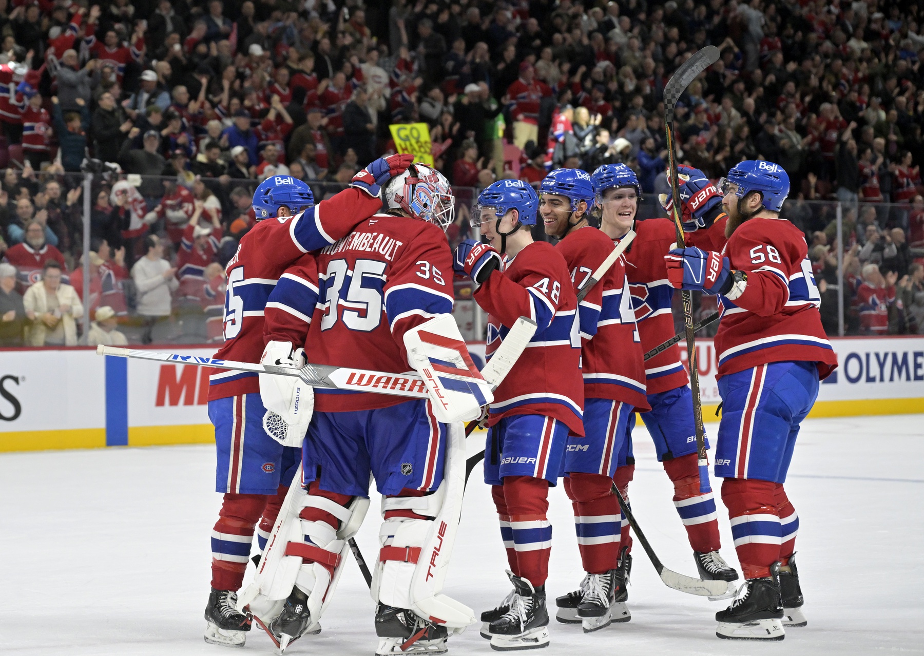 The Montreal Canadiens will face off against the Ottawa Senators on April 11, 2025, at the Canadian Tire Centre in Ottawa. This matchup marks the final regular-season meeting between these Atlantic Division rivals, with Montreal leading the season series 3-0. Montreal vs Ottawa AI Prediction: Free NHL Betting Insights for Apr 11. Credit USA TODAY/IMAGN