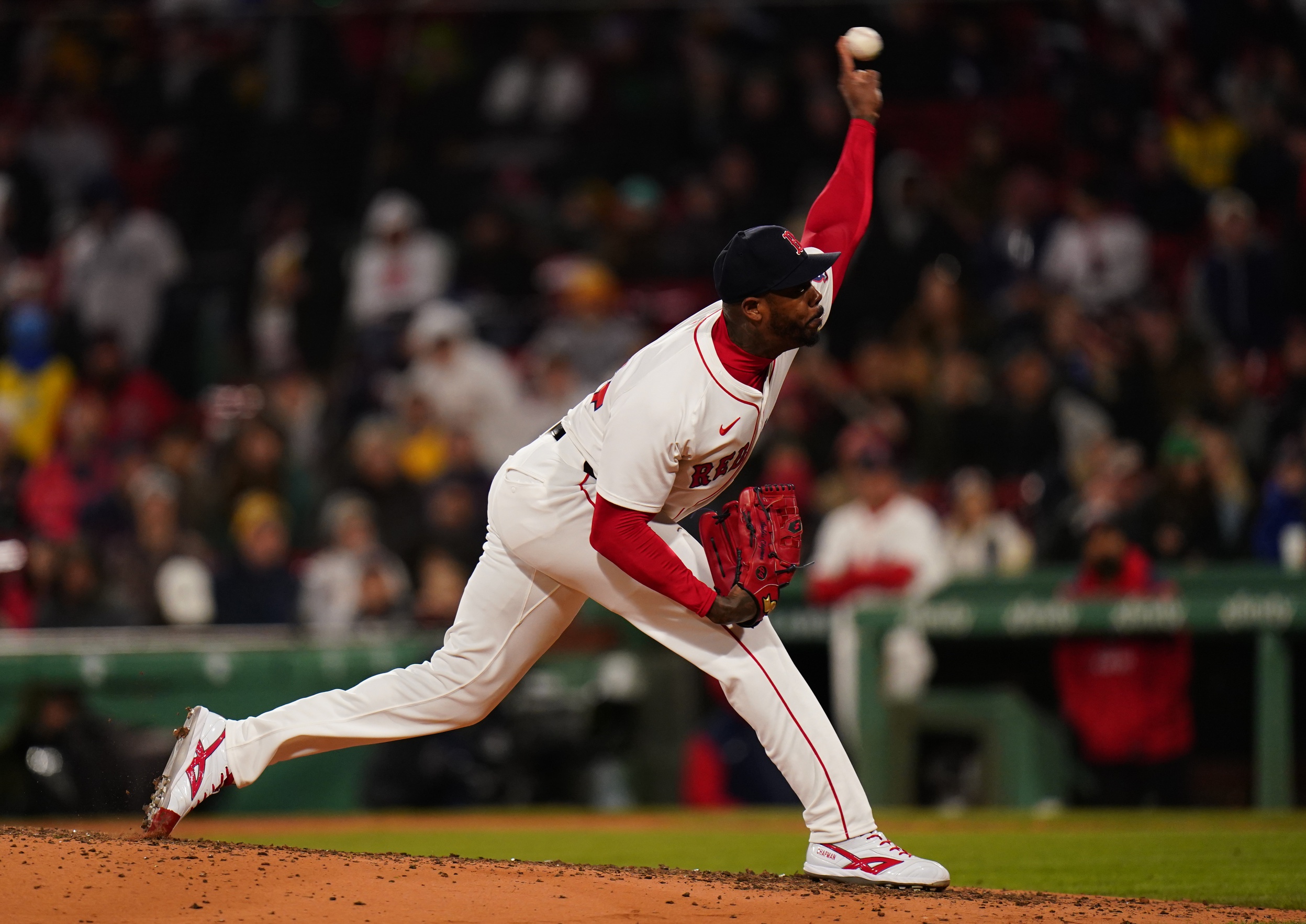 On April 10, 2025, the Toronto Blue Jays will conclude their four-game series against the Boston Red Sox at Fenway Park in Boston. Both teams have shown early-season promise, with Toronto leading the American League East and Boston aiming to climb the standings. Toronto vs Boston AI Prediction: Free MLB Betting Insights for Apr 10. Credit USA TODAY/IMAGN