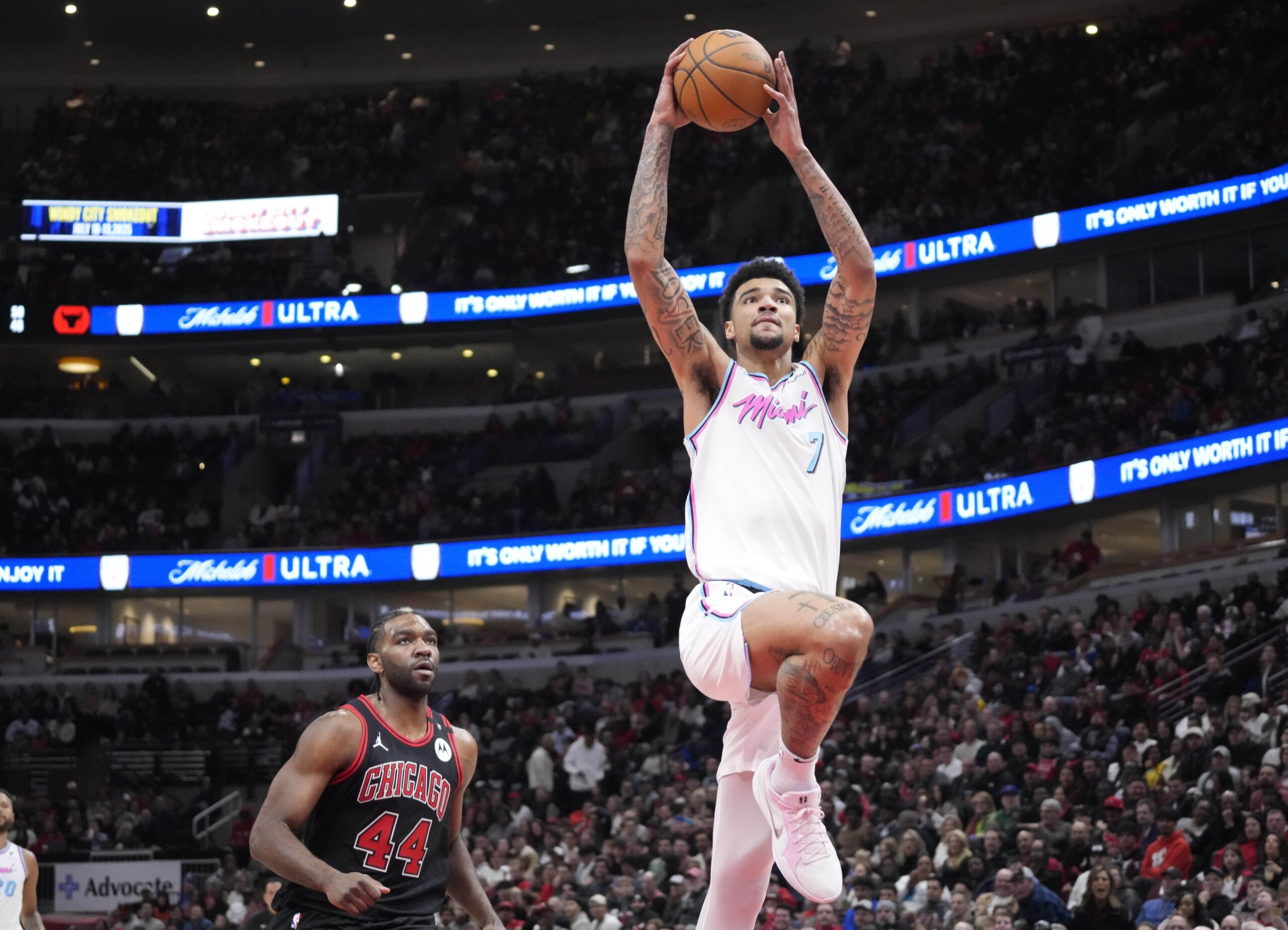 The Miami Heat (36–44) visit the New Orleans Pelicans (21–59) at the Smoothie King Center on April 11, 2025. The Heat aim to solidify their position in the Eastern Conference play-in tournament, while the Pelicans look to end their season on a positive note. Miami vs New Orleans AI Prediction: Free NBA Betting Insights for Apr 11. Credit USA TODAY/IMAGN