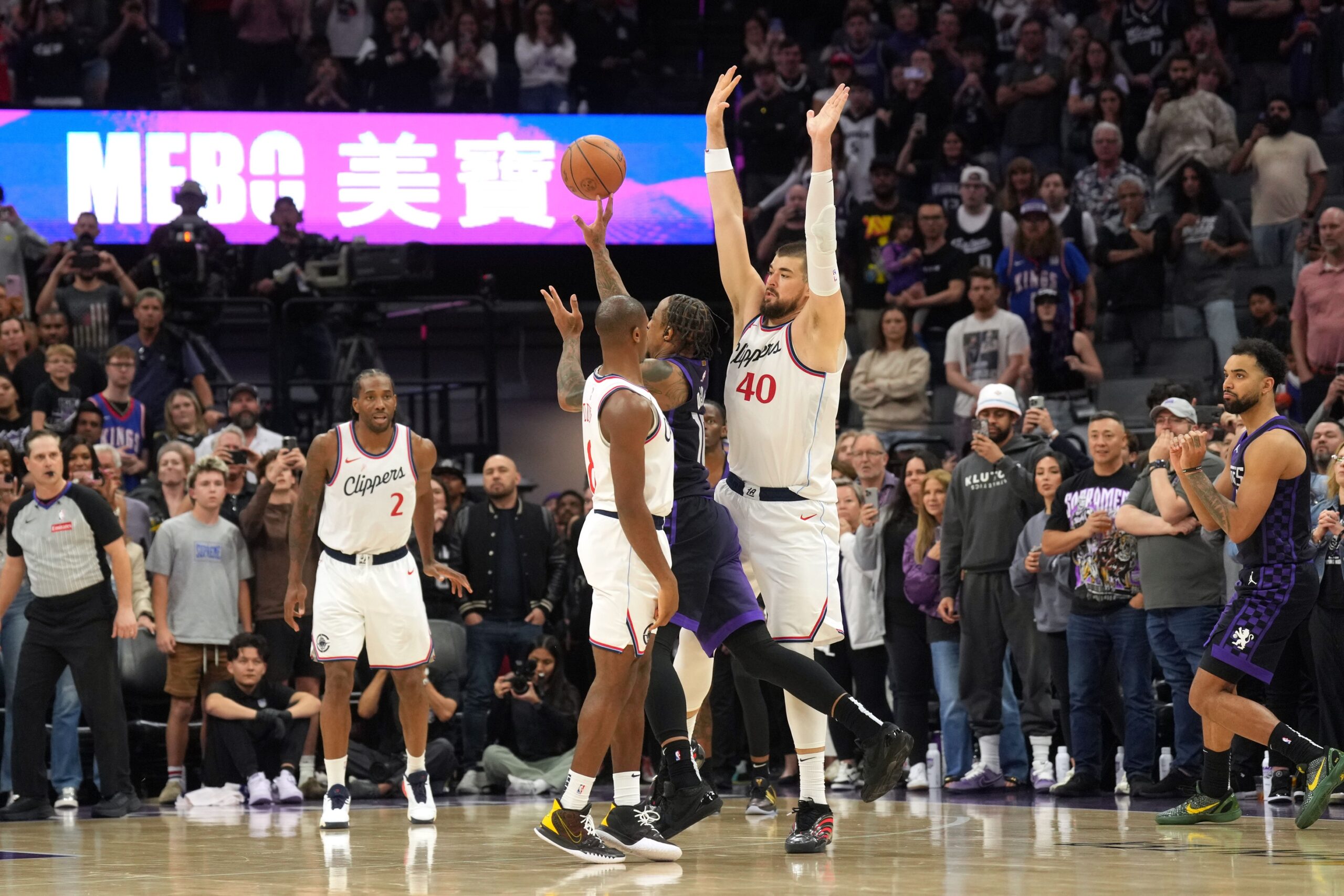 The Phoenix Suns (36-45) will visit the Sacramento Kings (39-42) on Sunday, April 13, 2025, at Golden 1 Center in Sacramento, California. Tip-off is scheduled for 3:30 p.m. ET, with the game broadcast on NBCS-CA and AZFamily. Phoenix vs Sacramento AI Prediction: Free NBA Betting Insights for Apr 13. Credit USA TODAY/IMAGN