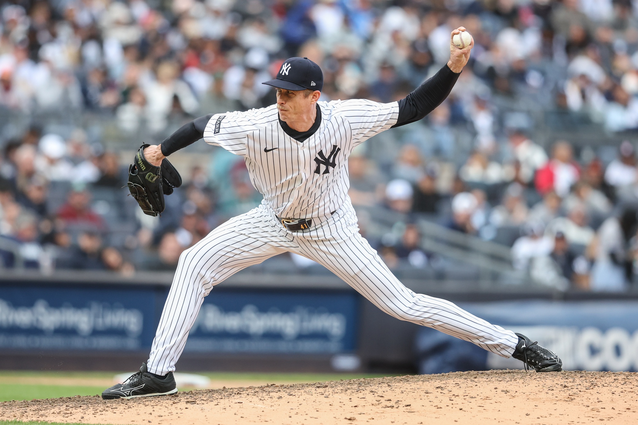 The Kansas City Royals (7–8) visit the New York Yankees (8–6) on Monday, April 14, 2025, at Yankee Stadium to begin a three-game series. First pitch is scheduled for 7:05 PM ET, with both teams aiming to gain ground in their respective divisions. Kansas City vs New York Yankees AI Prediction: Free MLB Betting Insights for Apr 14. Credit USA TODAY/IMAGN