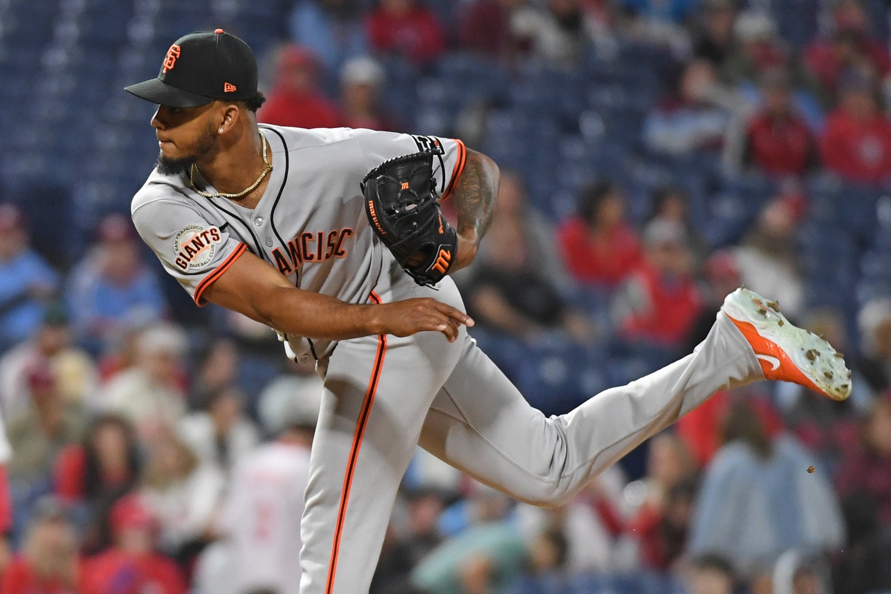 The San Francisco Giants (11–4) visit the Philadelphia Phillies (9–6) on April 15, 2025, at Citizens Bank Park, concluding a three-game series between two National League contenders. Both teams aim to solidify their strong starts and gain momentum in their respective divisions. San Francisco vs Philadelphia AI Prediction: Free MLB Betting Insights for Apr 15. Credit USA TODAY/IMAGN