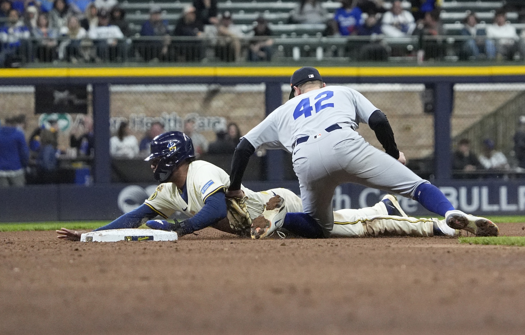 On April 16, 2025, the Detroit Tigers (10–7) will face the Milwaukee Brewers (9–9) at American Family Field. Both teams aim to secure the series win in this rubber match, with the Tigers seeking to build on their recent momentum and the Brewers looking to rebound from a three-game losing streak. Detroit vs Milwaukee AI Prediction: Free MLB Betting Insights for Apr 16. Credit USA TODAY/IMAGN