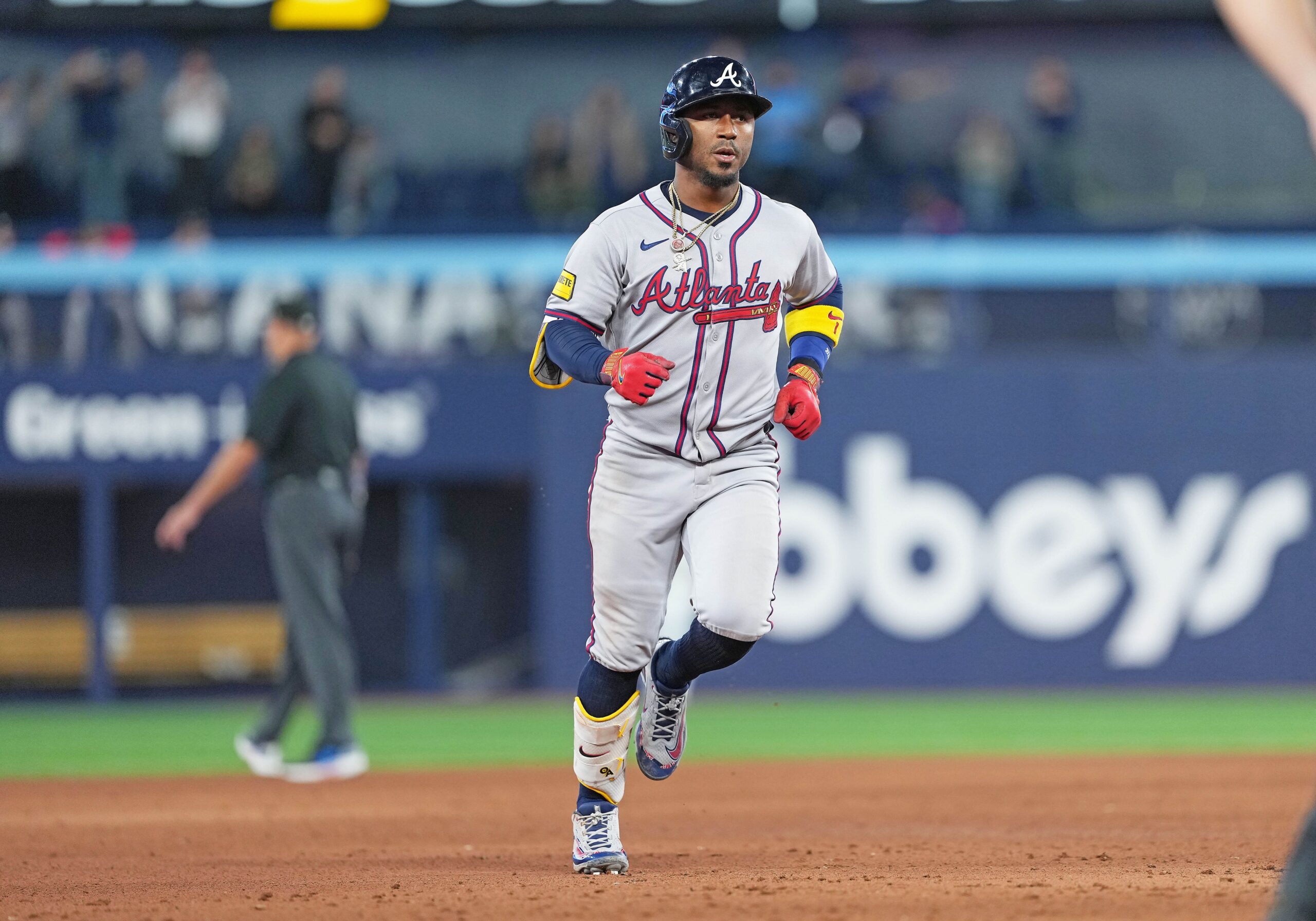 On April 16, 2025, the Atlanta Braves (5–12) will face the Toronto Blue Jays (10–8) at Rogers Centre. The Braves aim to improve their road performance, while the Blue Jays look to continue their strong home record. Atlanta vs Toronto AI Prediction: Free MLB Betting Insights for Apr 16. Credit USA TODAY/IMAGN