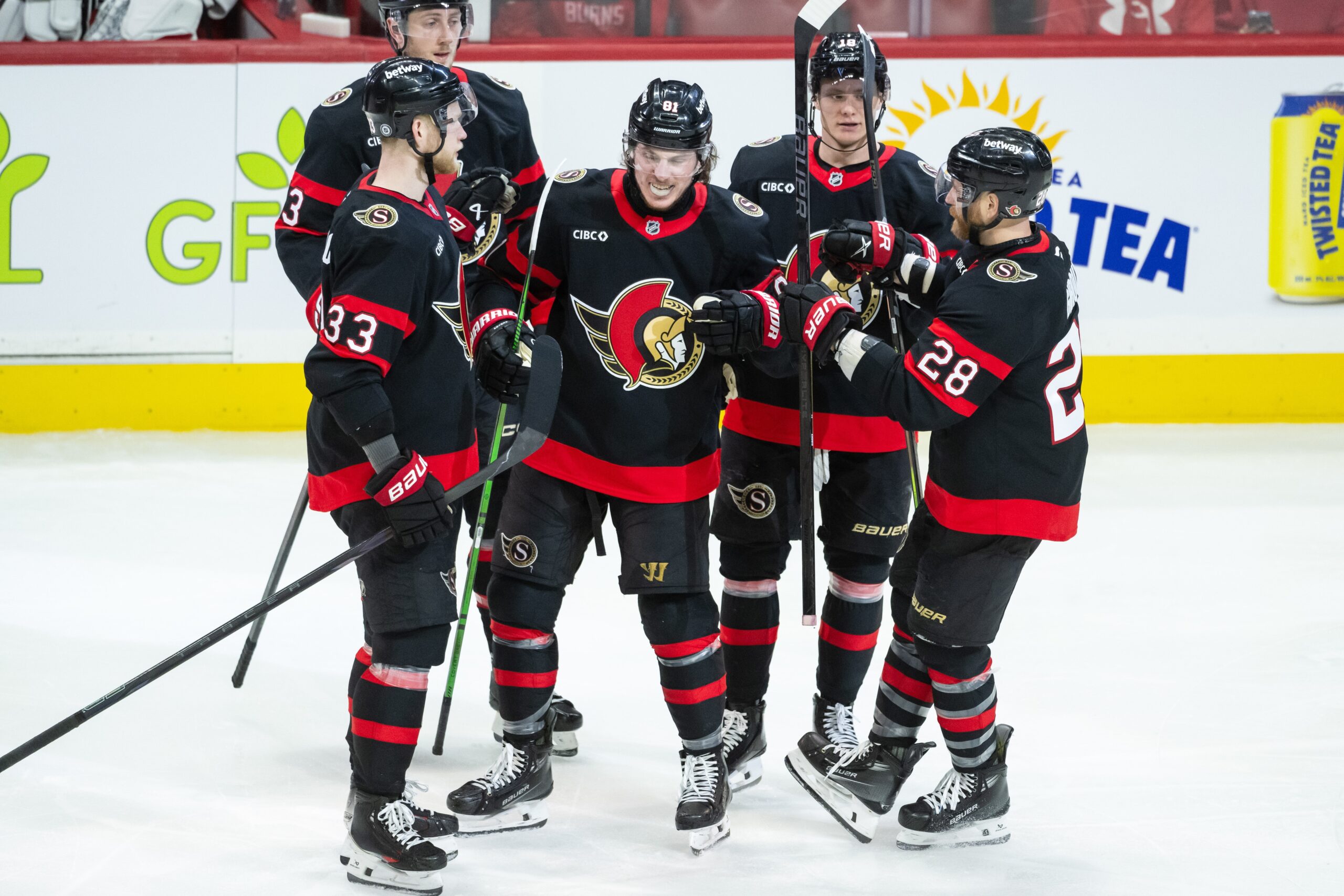 The 2025 Stanley Cup Playoffs ignite with a renewed Battle of Ontario as the Ottawa Senators face the Toronto Maple Leafs in Game 1 of their first-round series at Scotiabank Arena. Toronto, fresh off clinching the Atlantic Division, enters as the favorite, while Ottawa returns to postseason play for the first time since 2017. Ottawa vs Toronto AI Prediction: Free NHL Betting Insights for Apr 20. Credit USA TODAY/IMAGN