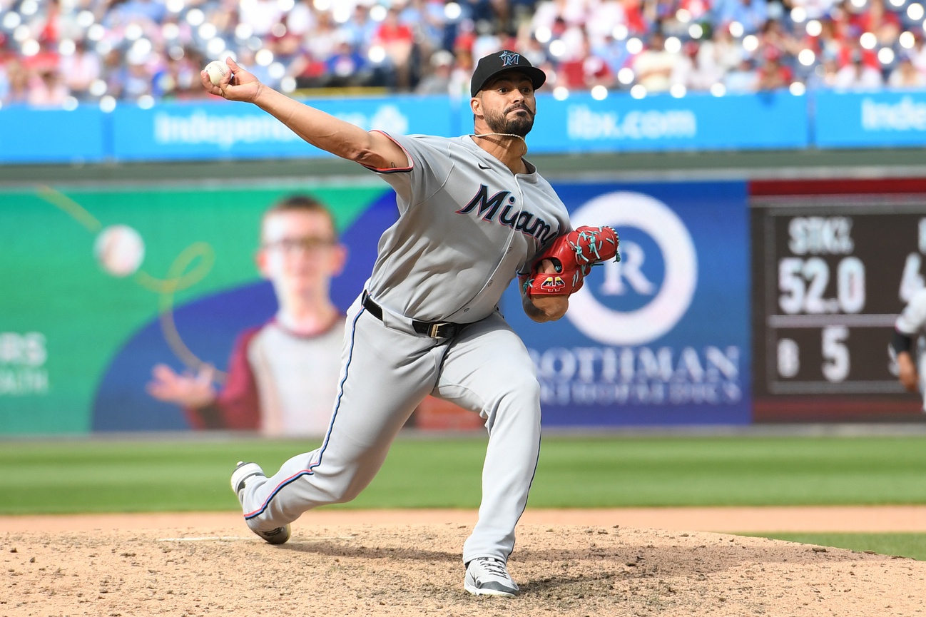 The Cincinnati Reds (10–11) visit the Miami Marlins (8–12) at loanDepot park on April 21, 2025, in a matchup between two National League teams looking to gain momentum early in the season. The Reds aim to climb above .500, while the Marlins seek to snap a five-game losing streak. Cincinnati vs Miami AI Prediction: Free MLB Betting Insights for Apr 21. Credit USA TODAY/IMAGN