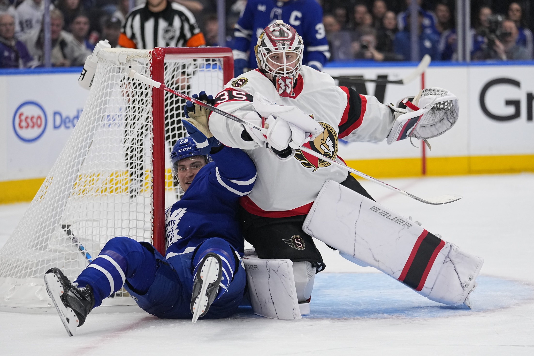 The Toronto Maple Leafs aim to extend their series lead to 2-0 as they host the Ottawa Senators in Game 2 of their Eastern Conference first-round playoff matchup. The Maple Leafs secured a 6-2 victory in Game 1, showcasing their offensive prowess and solid defensive play. Ottawa vs Toronto AI Prediction: Free NHL Betting Insights for Apr 22. Credit USA TODAY/IMAGN