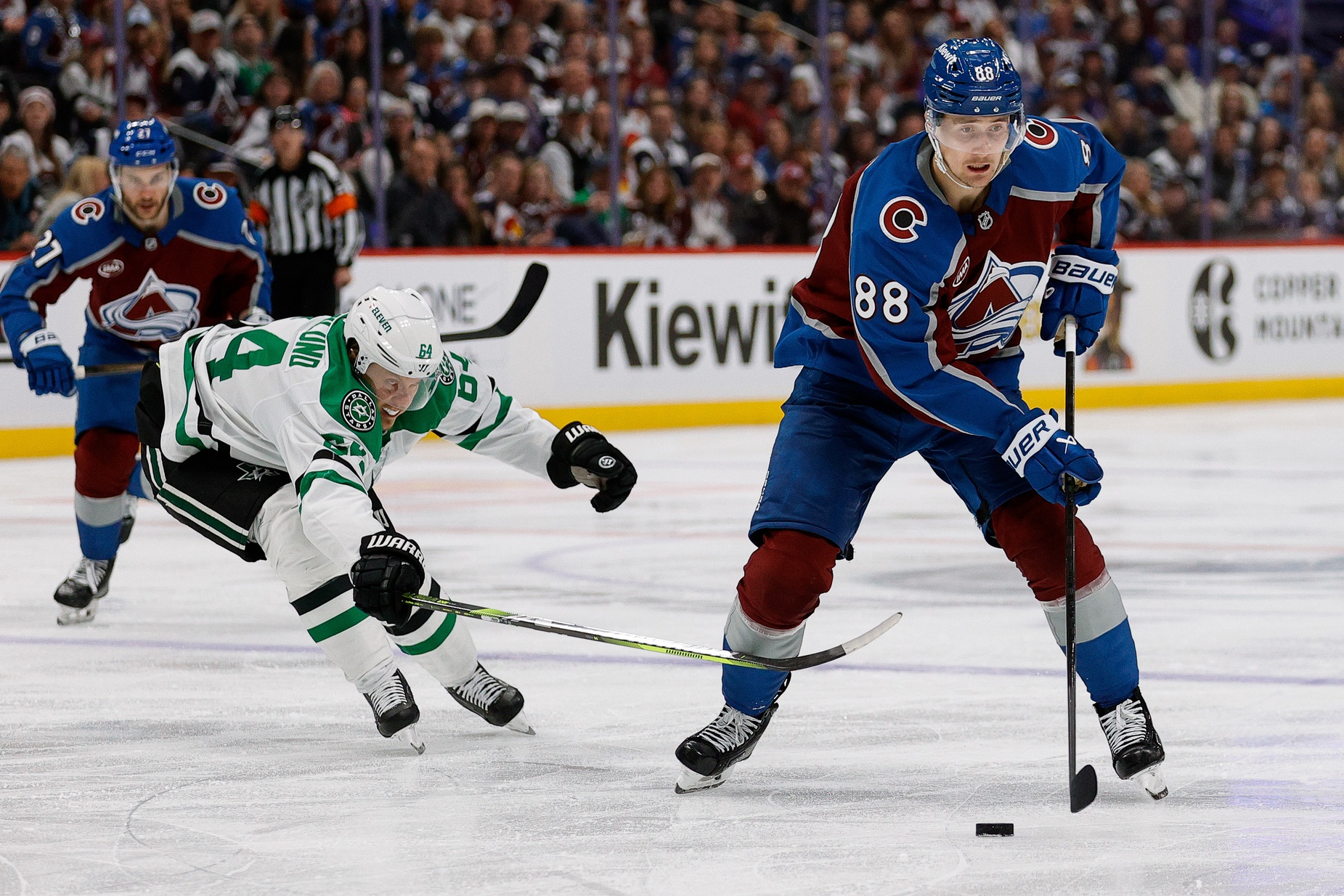  Winnipeg vs Colorado AI Prediction: Free NHL Betting Insights for Mar 28. Credit USA TODAY/IMAGN