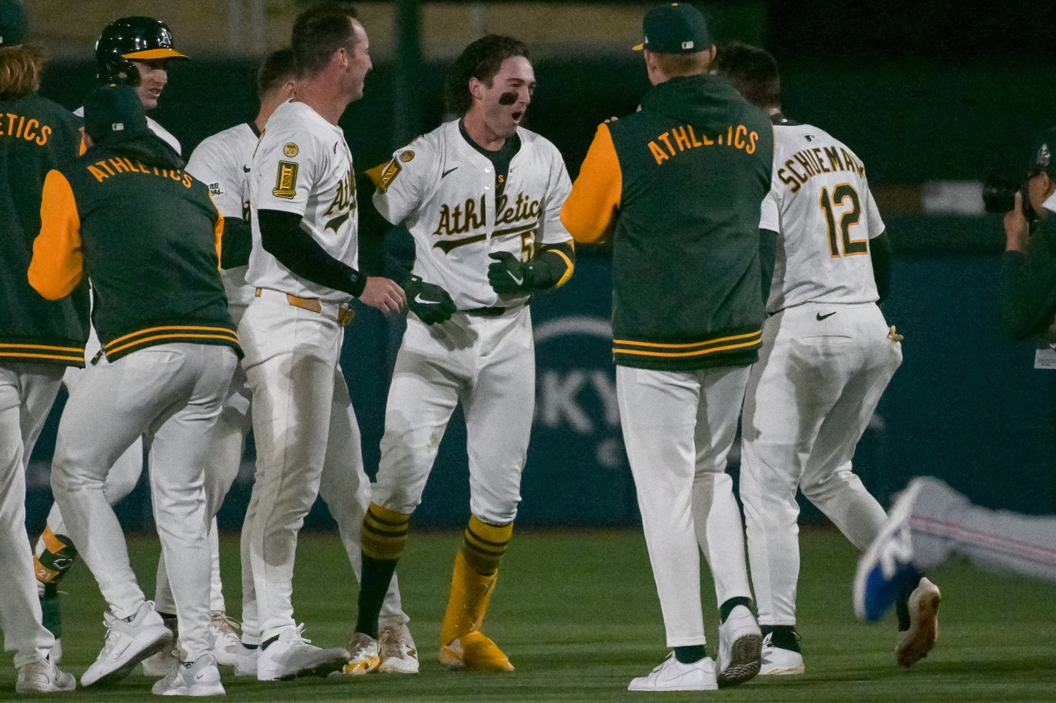 On April 25, 2025, the Chicago White Sox (5–18) will face the Athletics (10–12) at Sutter Health Park in West Sacramento, California, with first pitch scheduled for 10:05 p.m. ET. The Athletics are favored at -235 on the moneyline, while the White Sox are listed at +193, and the over/under is set at 9 runs. Chicago White Sox vs Athletics AI Prediction: Free MLB Betting Insights for Apr 25. Credit USA TODAY/IMAGN