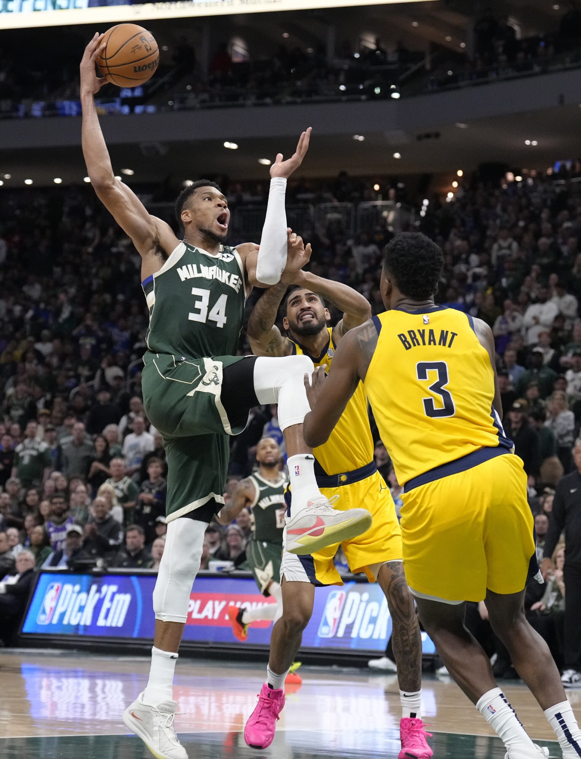 The Indiana Pacers and Milwaukee Bucks face off in Game 4 of their first-round playoff series on Sunday, April 27, 2025, at Fiserv Forum in Milwaukee. The Pacers lead the series 2–1, with the Bucks aiming to even the series on their home court. Indiana vs Milwaukee AI Prediction: Free NBA Betting Insights for Apr 27. Credit USA TODAY/IMAGN