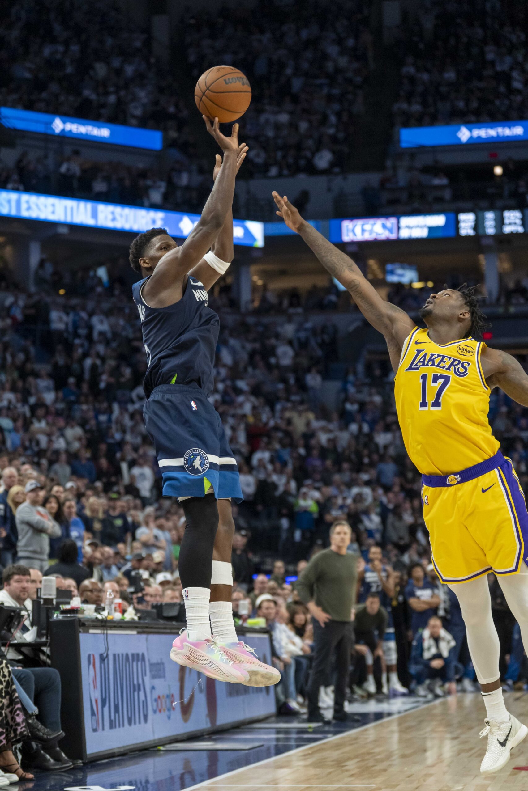 The Los Angeles Lakers and Minnesota Timberwolves face off in Game 4 of their first-round playoff series on Sunday, April 27, 2025, at Target Center in Minneapolis. The Timberwolves lead the series 2–1 after a decisive 116–104 victory in Game 3, aiming to extend their advantage, while the Lakers seek to even the series before returning home. Los Angeles Lakers vs Minnesota AI Prediction: Free NBA Betting Insights for Apr 27. Credit USA TODAY/IMAGN