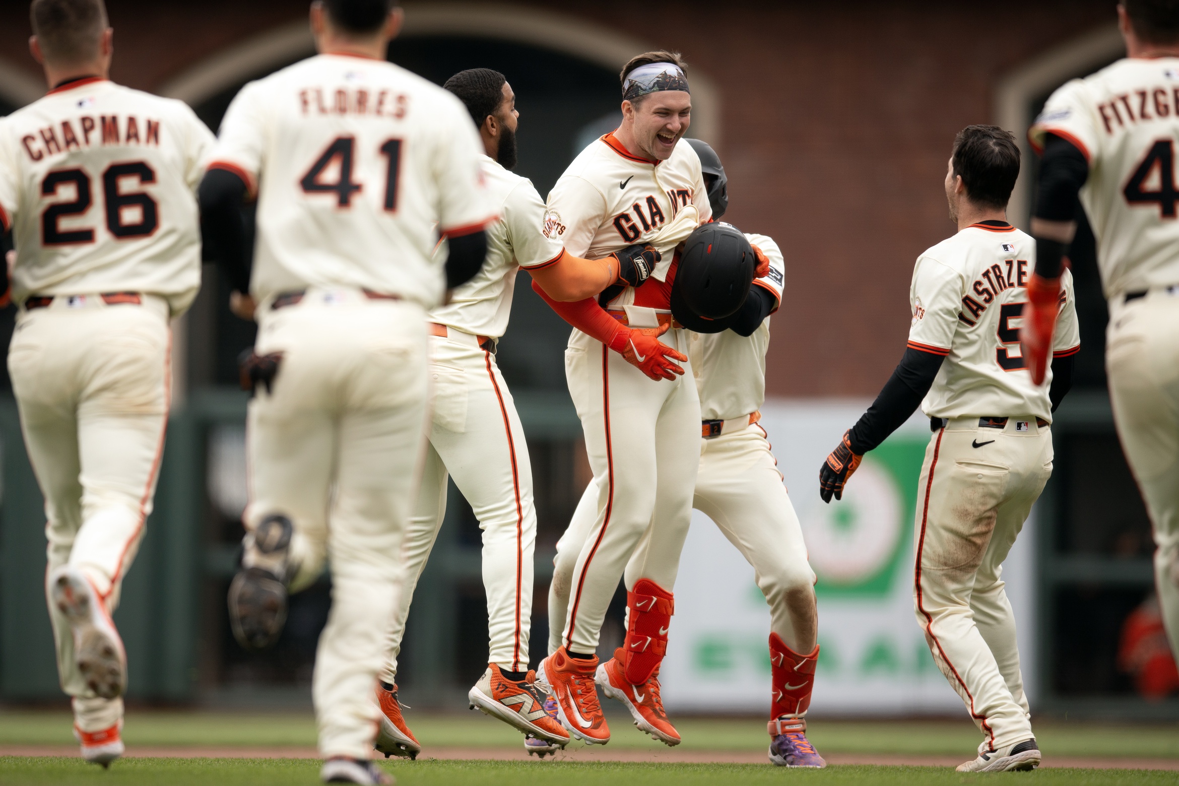 The Texas Rangers (15–12) and San Francisco Giants (18–10) conclude their three-game series at Oracle Park on Sunday, April 27, 2025, with first pitch scheduled for 4:05 PM ET. The Giants aim to secure a series sweep, while the Rangers look to avoid a third consecutive loss. Texas vs San Francisco AI Prediction: Free MLB Betting Insights for Apr 27. Credit USA TODAY/IMAGN