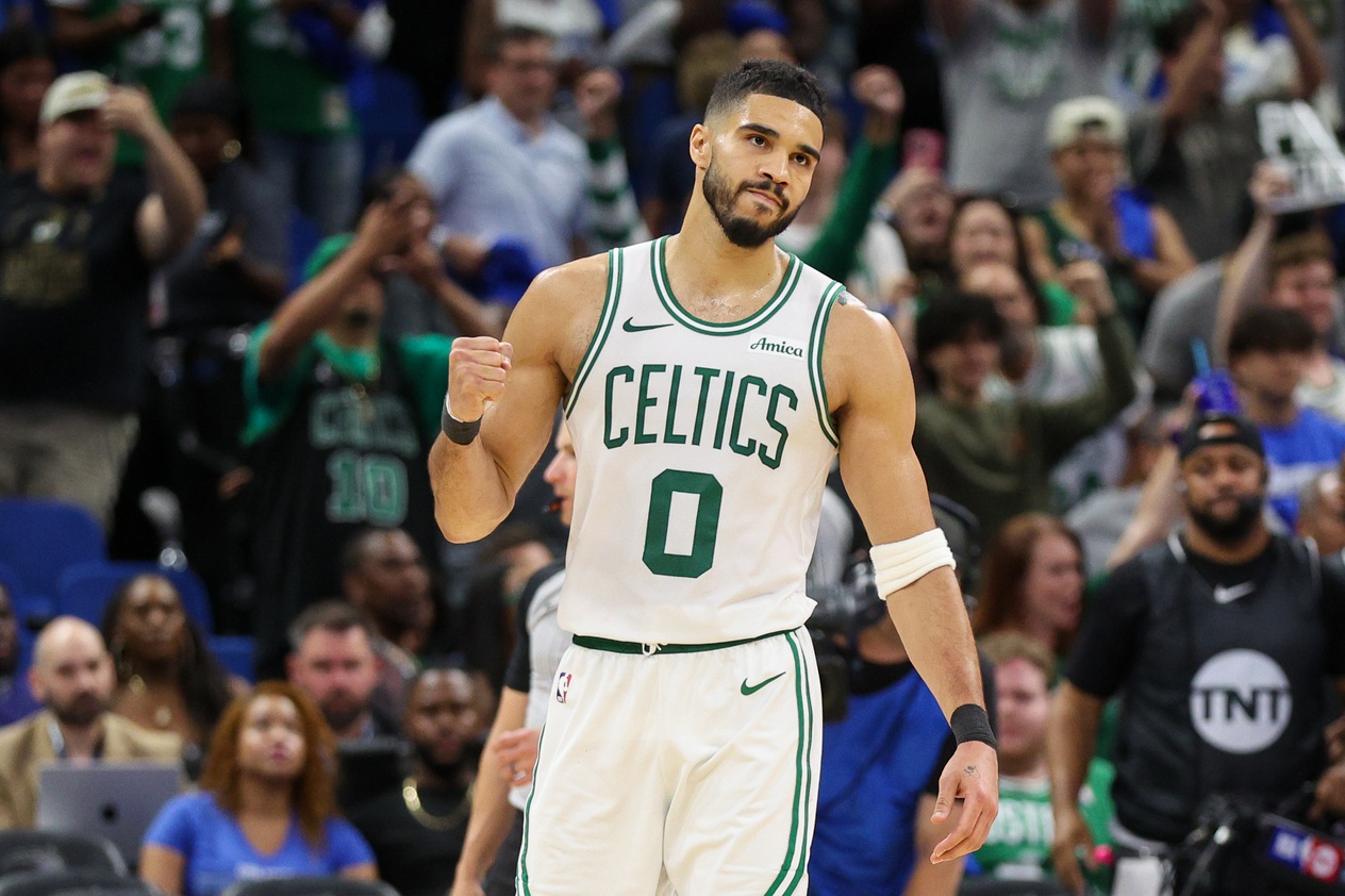 The Boston Celtics host the Orlando Magic in Game 5 of their first-round playoff series on April 29, 2025, at TD Garden. Leading the series 3–1, the Celtics aim to close out the series at home, while the Magic fight to extend their postseason run. Orlando vs Boston AI Prediction: Free NBA Betting Insights for Apr 29. Credit USA TODAY/IMAGN