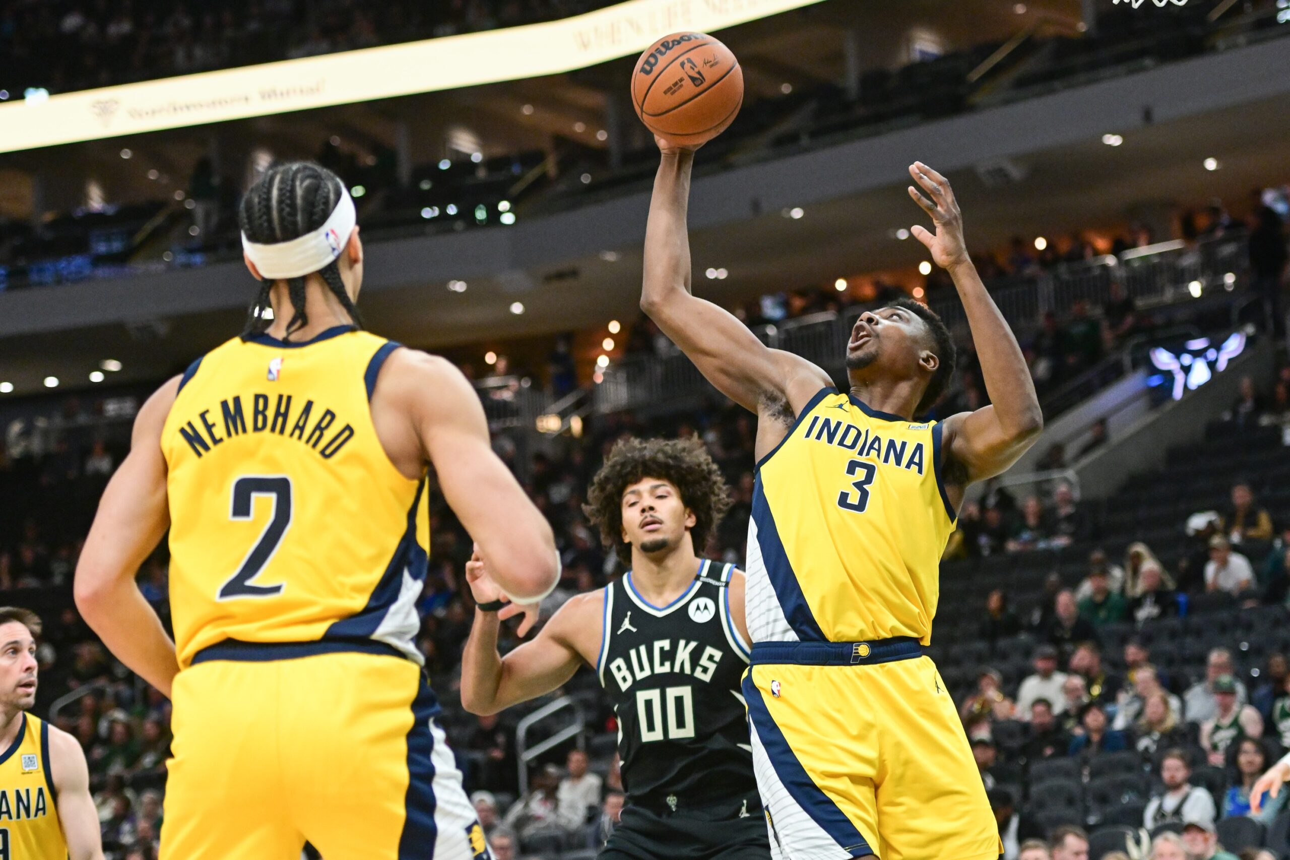 The Indiana Pacers host the Milwaukee Bucks in Game 5 of their first-round playoff series on April 29, 2025, at Gainbridge Fieldhouse. Leading the series 3–1, the Pacers aim to close out the series, while the Bucks look to extend it without injured star Damian Lillard. Milwaukee vs Indiana AI Prediction: Free NBA Betting Insights for Apr 29. Credit USA TODAY/IMAGN