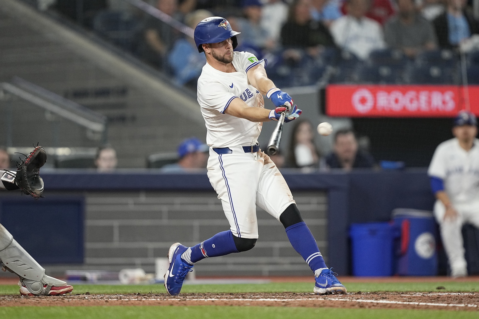 The Boston Red Sox (17–14) and Toronto Blue Jays (13–16) meet on April 30, 2025, at Rogers Centre for the second game of their three-game series. Boston aims to extend its road winning streak, while Toronto looks to rebound after a 10–2 loss in the series opener. Boston vs Toronto AI Prediction: Free MLB Betting Insights for Apr 30. Credit USA TODAY/IMAGN