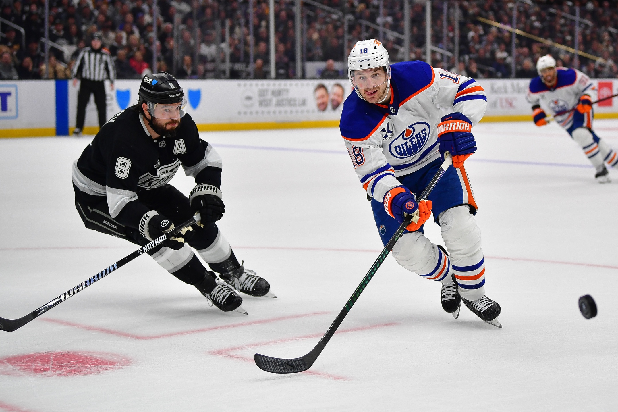 The Edmonton Oilers and Los Angeles Kings face off in Game 6 of their first-round playoff series on May 1, 2025, at Rogers Place in Edmonton. The Oilers lead the series 3–2 and aim to close it out at home, while the Kings look to force a decisive Game 7. Los Angeles vs Edmonton AI Prediction: Free NHL Betting Insights for May 01. Credit USA TODAY/IMAGN