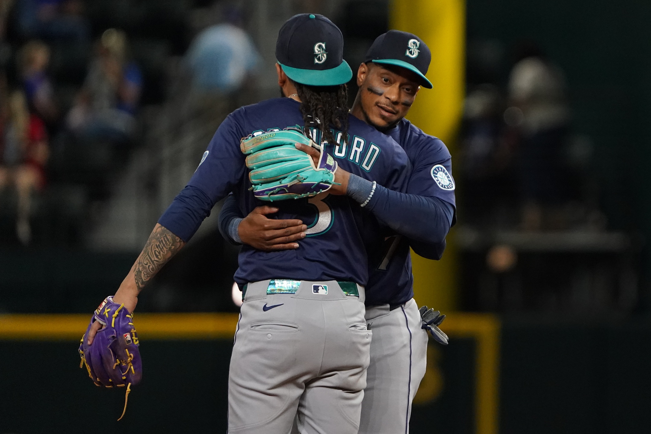 The Seattle Mariners and Texas Rangers will conclude their series on Sunday, May 4, 2025, at Globe Life Field in Arlington, Texas. The Mariners aim to extend their lead in the AL West, while the Rangers look to bounce back and even the series. Seattle vs Texas AI Prediction: Free MLB Betting Insights for May 04. Credit USA TODAY/IMAGN