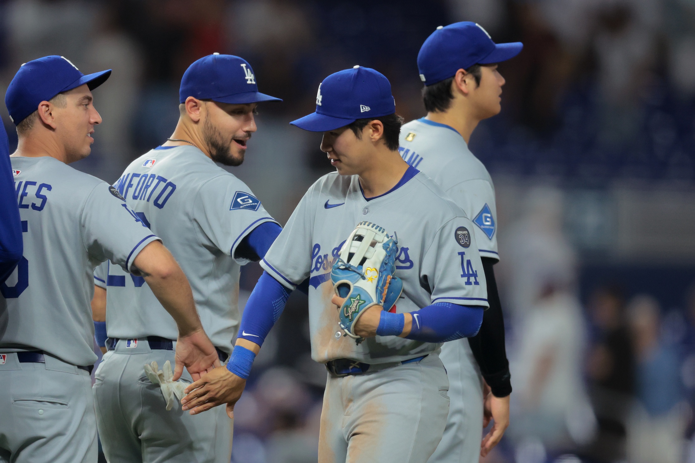 The Los Angeles Dodgers and Miami Marlins are set to continue their three-game series on Tuesday, May 6, 2025, at loanDepot Park in Miami. The Dodgers, boasting a 24-11 record, aim to maintain their dominance, while the Marlins, at 13-21, look to rebound from recent struggles. Los Angeles Dodgers vs Miami AI Prediction: Free MLB Betting Insights for May 06. Credit USA TODAY/IMAGN