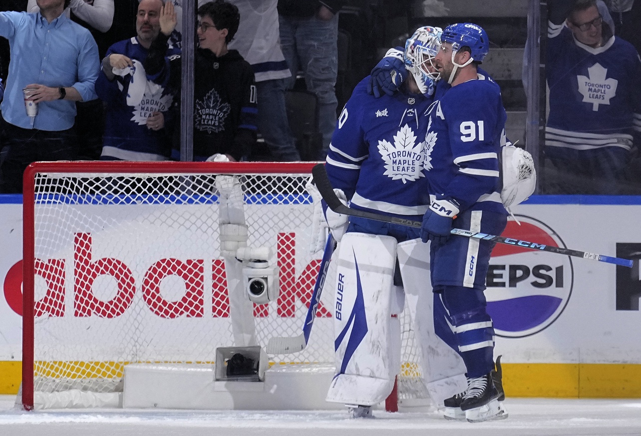 The Florida Panthers and Toronto Maple Leafs will face off in Game 2 of their Eastern Conference Second Round series on Wednesday, May 7, 2025, at Scotiabank Arena in Toronto. The Maple Leafs hold a 1-0 series lead after a 5-4 victory in Game 1, where William Nylander led the way with two goals and an assist. Florida vs Toronto AI Prediction: Free NHL Betting Insights for May 07. Credit USA TODAY/IMAGN