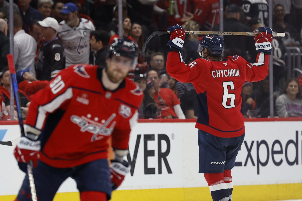 The Carolina Hurricanes and Washington Capitals clash in Game 2 of their Eastern Conference semifinal series on Thursday, May 8, 2025, at Capital One Arena. After a dramatic 2–1 overtime victory in Game 1, the Hurricanes aim to extend their series lead, while the Capitals look to rebound on home ice. Carolina vs Washington AI Prediction: Free NHL Betting Insights for May 08. Credit USA TODAY/IMAGN