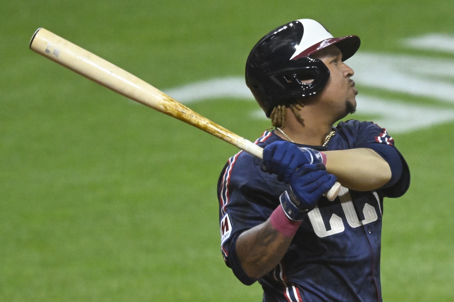 The Philadelphia Phillies and Cleveland Guardians are set to clash on Saturday, May 10, 2025, at Progressive Field in Cleveland. Both teams are aiming to solidify their standings in their respective divisions as they approach the midseason mark. Philadelphia vs Cleveland AI Prediction: Free MLB Betting Insights for May 10. Credit USA TODAY/IMAGN