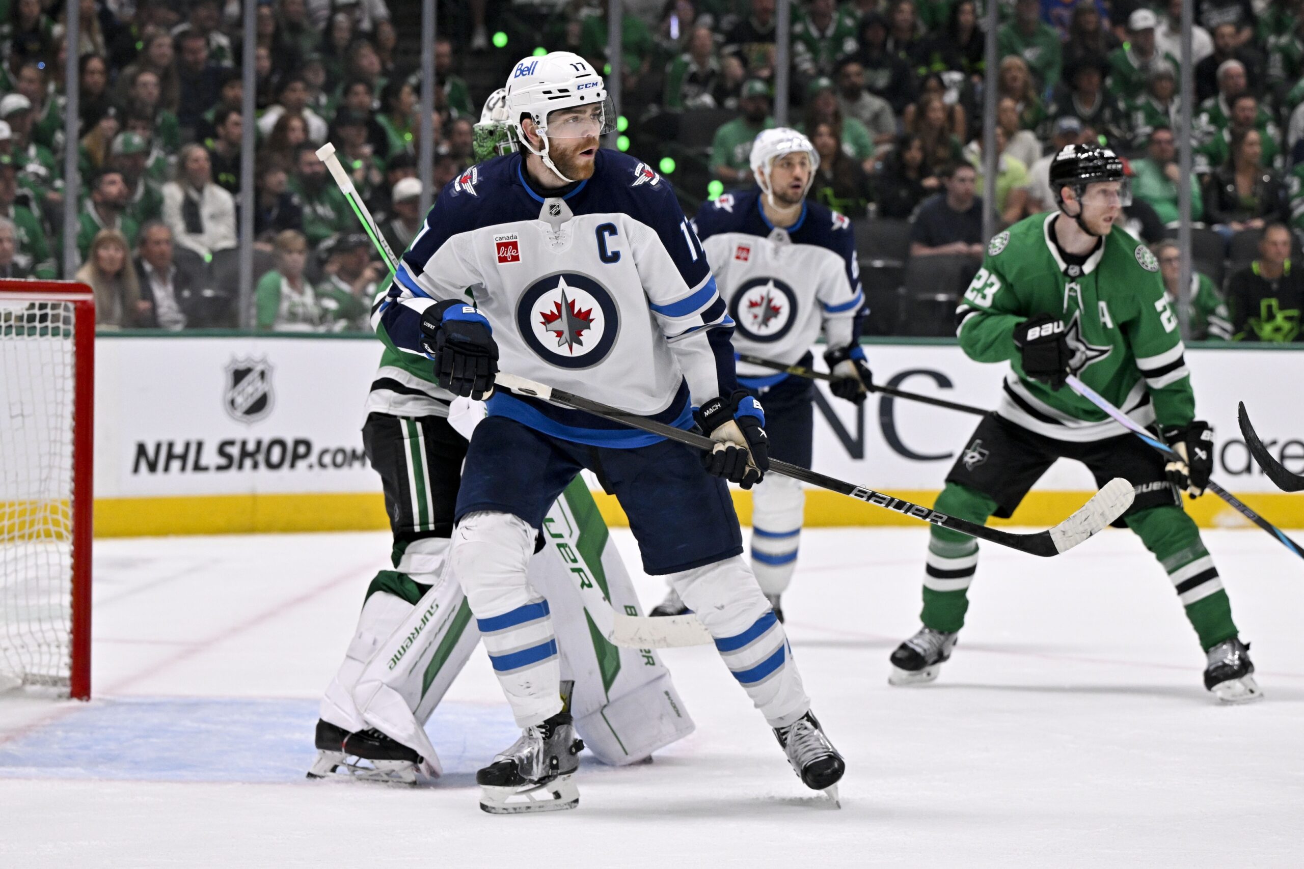  Winnipeg vs Chicago AI Prediction: Free NHL Betting Insights for Mar 31. Credit USA TODAY/IMAGN