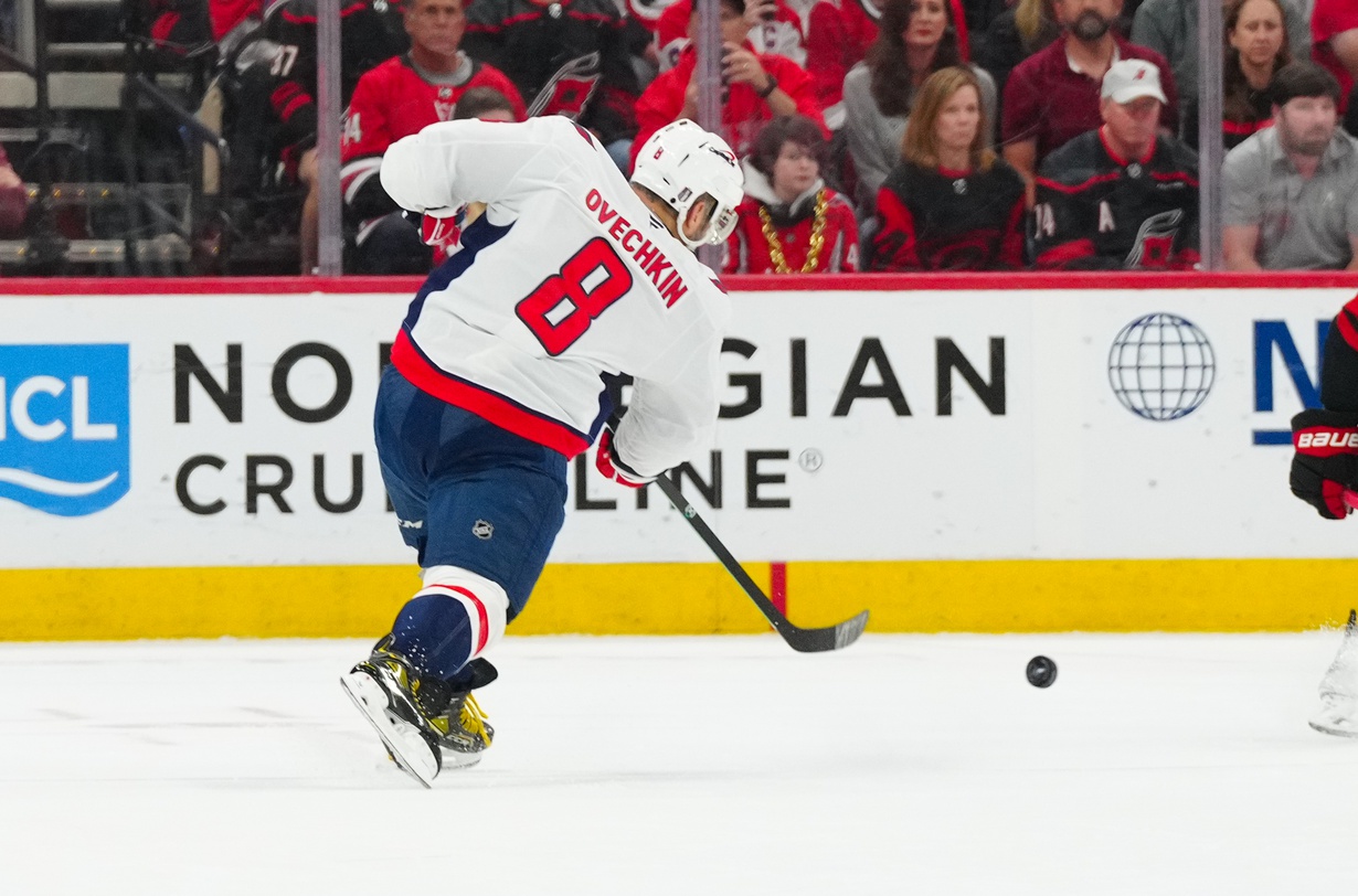 On May 15, 2025, the Carolina Hurricanes and Washington Capitals will face off in Game 5 of their second-round NHL playoff series at Capital One Arena. The Hurricanes lead the series 3-1 and aim to close it out, while the Capitals fight to extend their postseason run. Carolina vs Washington AI Prediction: Free NHL Betting Insights for May 15. Credit USA TODAY/IMAGN