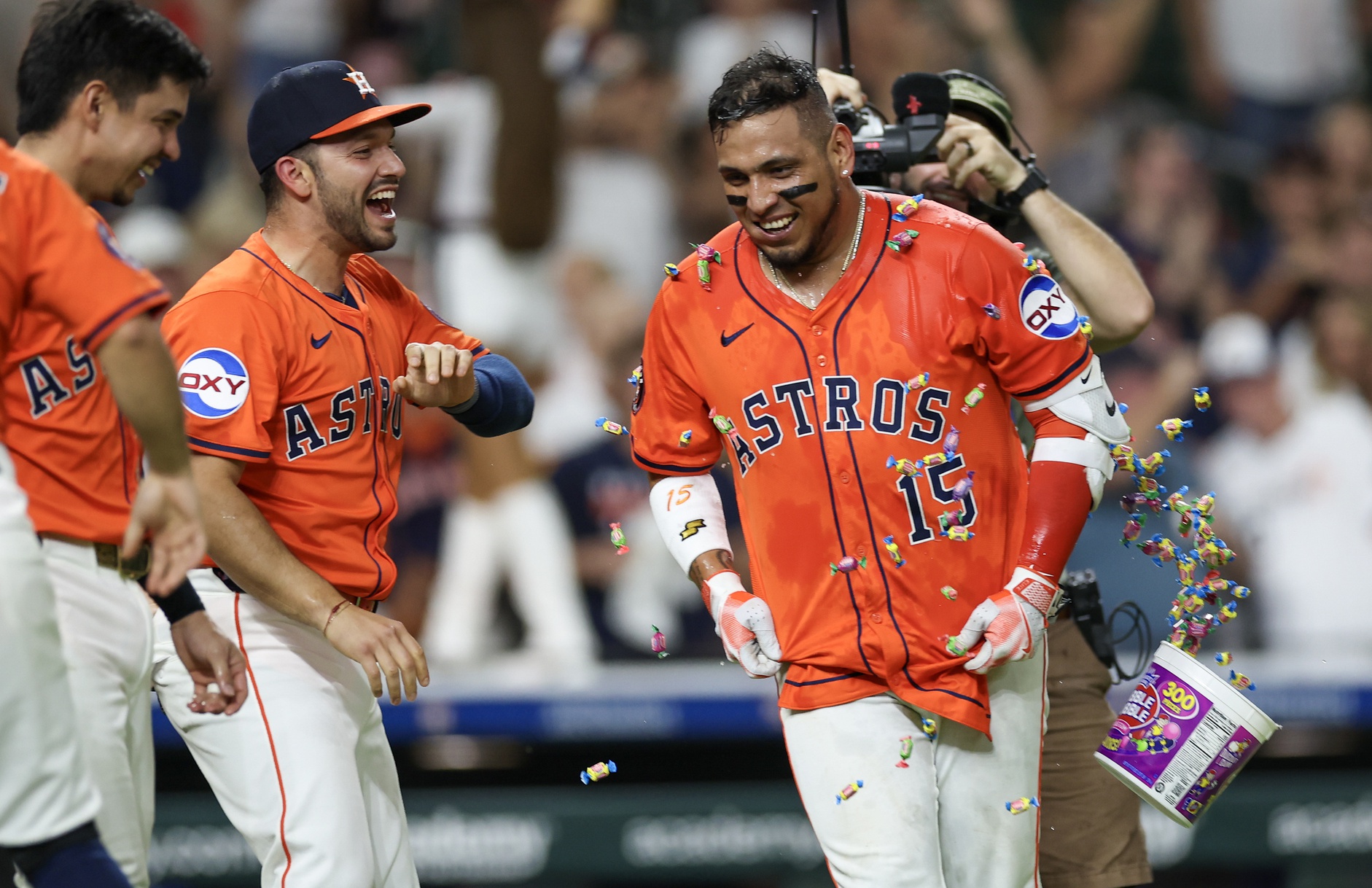 On May 14, 2025, the Kansas City Royals (24–18) will face the Houston Astros (21–21) at Daikin Park in Houston. The Astros aim to capitalize on their home-field advantage, while the Royals seek to continue their strong performance on the road. Kansas City vs Houston AI Prediction: Free MLB Betting Insights for May 14. Credit USA TODAY/IMAGN