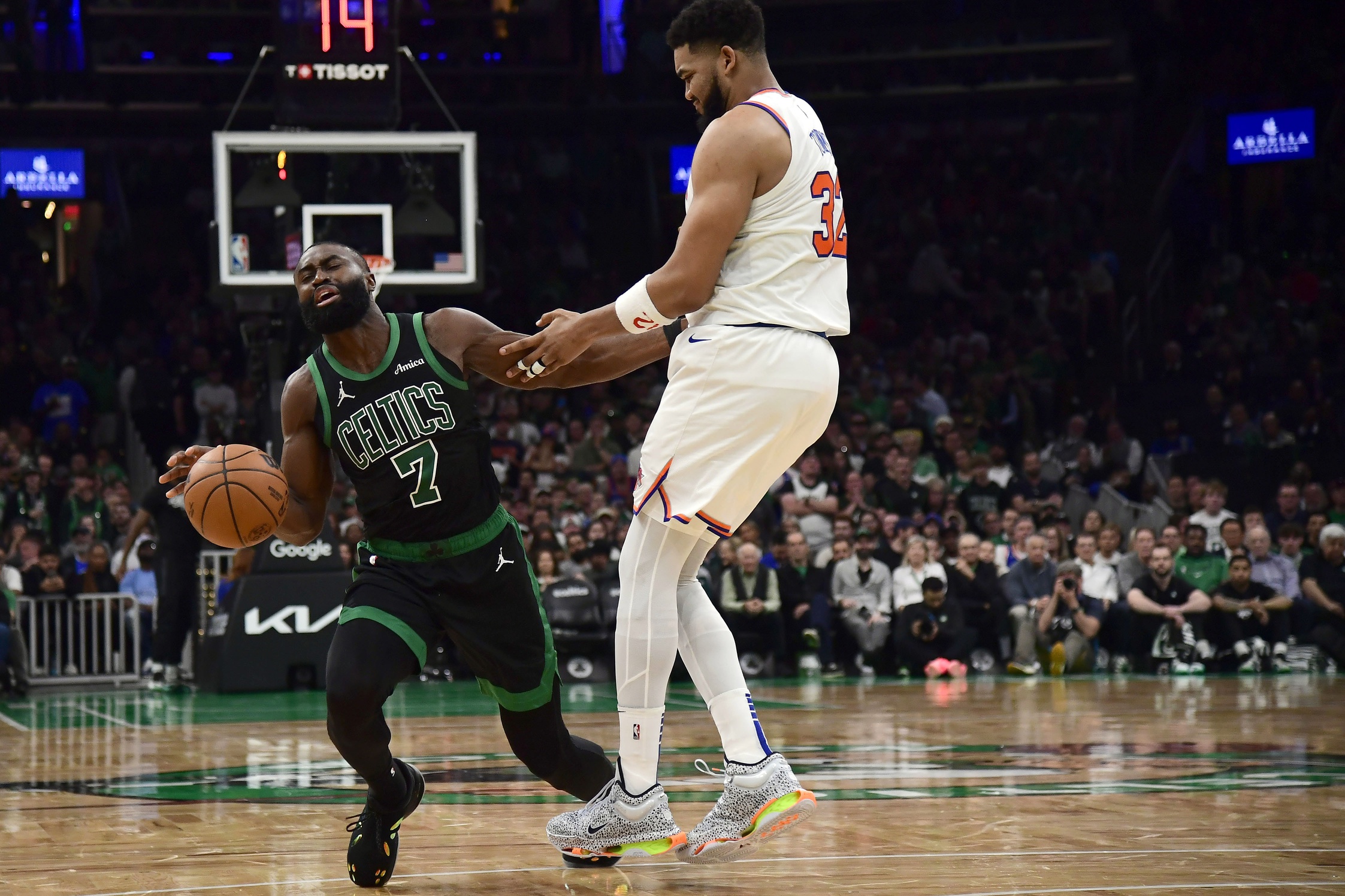 The Boston Celtics and New York Knicks are set to clash in Game 6 of their Eastern Conference Semifinal series on May 16, 2025, at Madison Square Garden. The Knicks lead the series 3-2 and aim to close it out at home, while the Celtics look to force a decisive Game 7. Boston vs New York AI Prediction: Free NBA Betting Insights for May 16. Credit USA TODAY/IMAGN