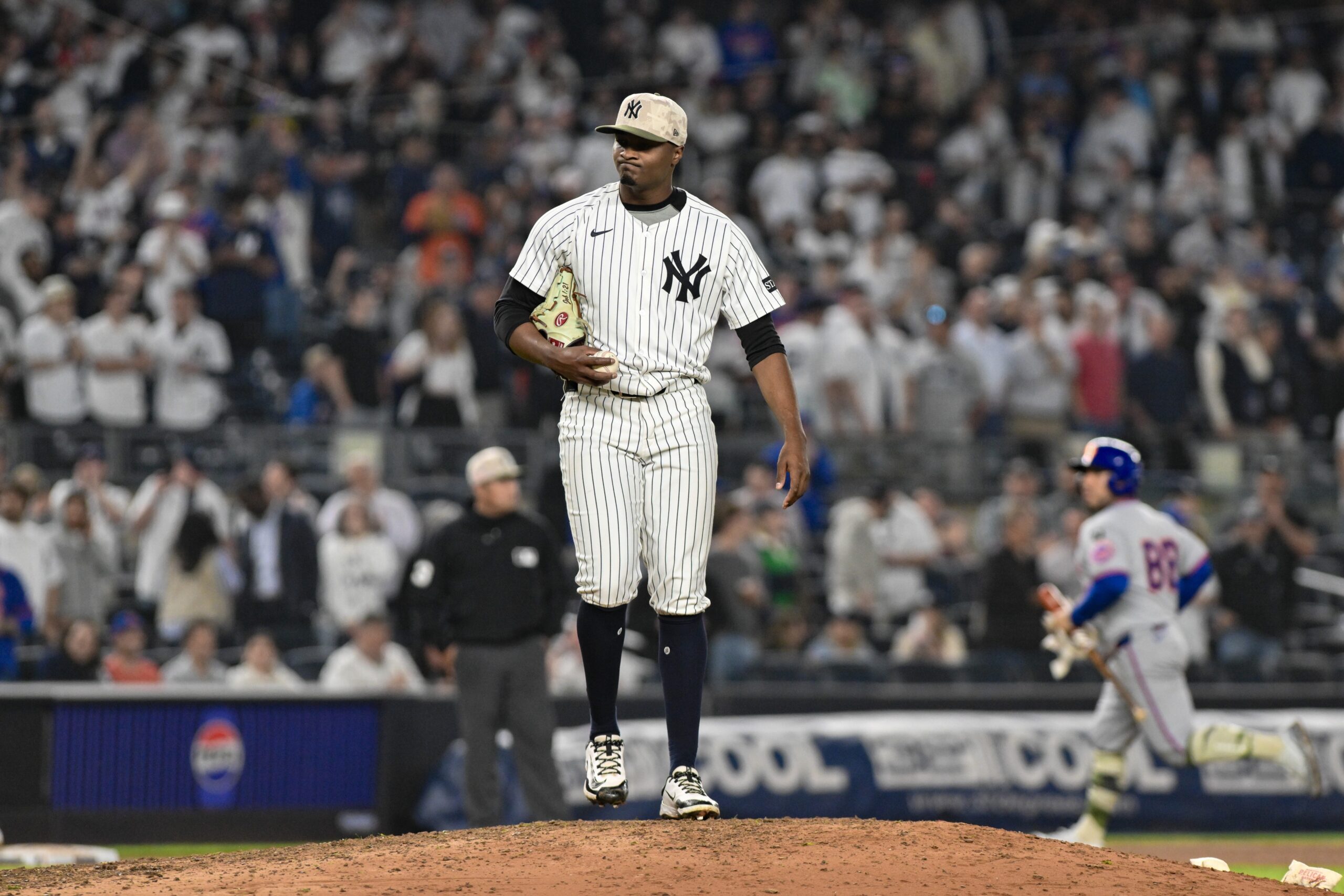 The New York Mets and New York Yankees resume their Subway Series rivalry on Saturday, May 17, 2025, at Yankee Stadium with a 1:05 p.m. ET first pitch. The Yankees are slight home favorites, but both teams enter the game leading their respective divisions and boasting elite-level talent on both sides of the ball. New York Mets vs New York Yankees AI Prediction: Free MLB Betting Insights for May 17. Credit USA TODAY/IMAGN